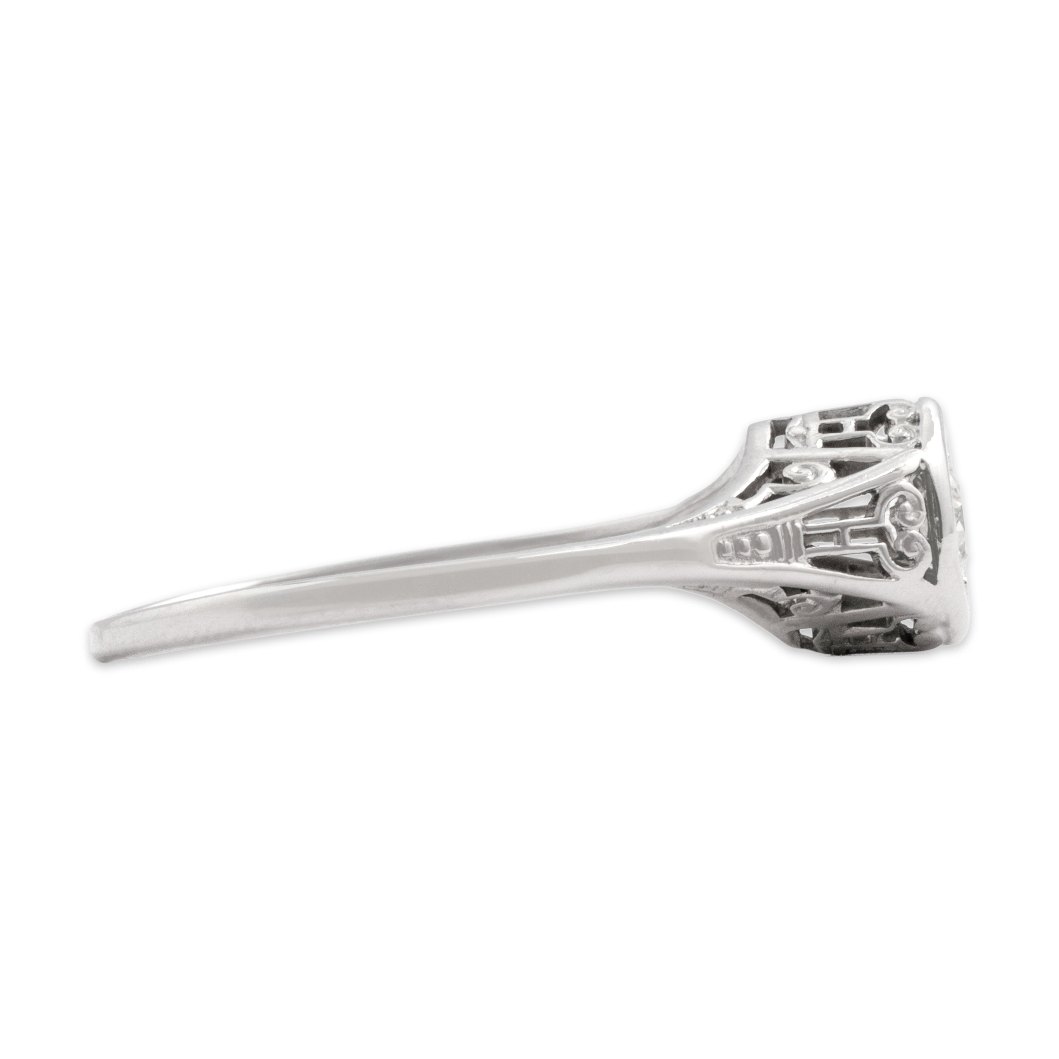 Vintage 18k White Gold .16ct Diamond Tall Architectural Solitaire Ring 7.50