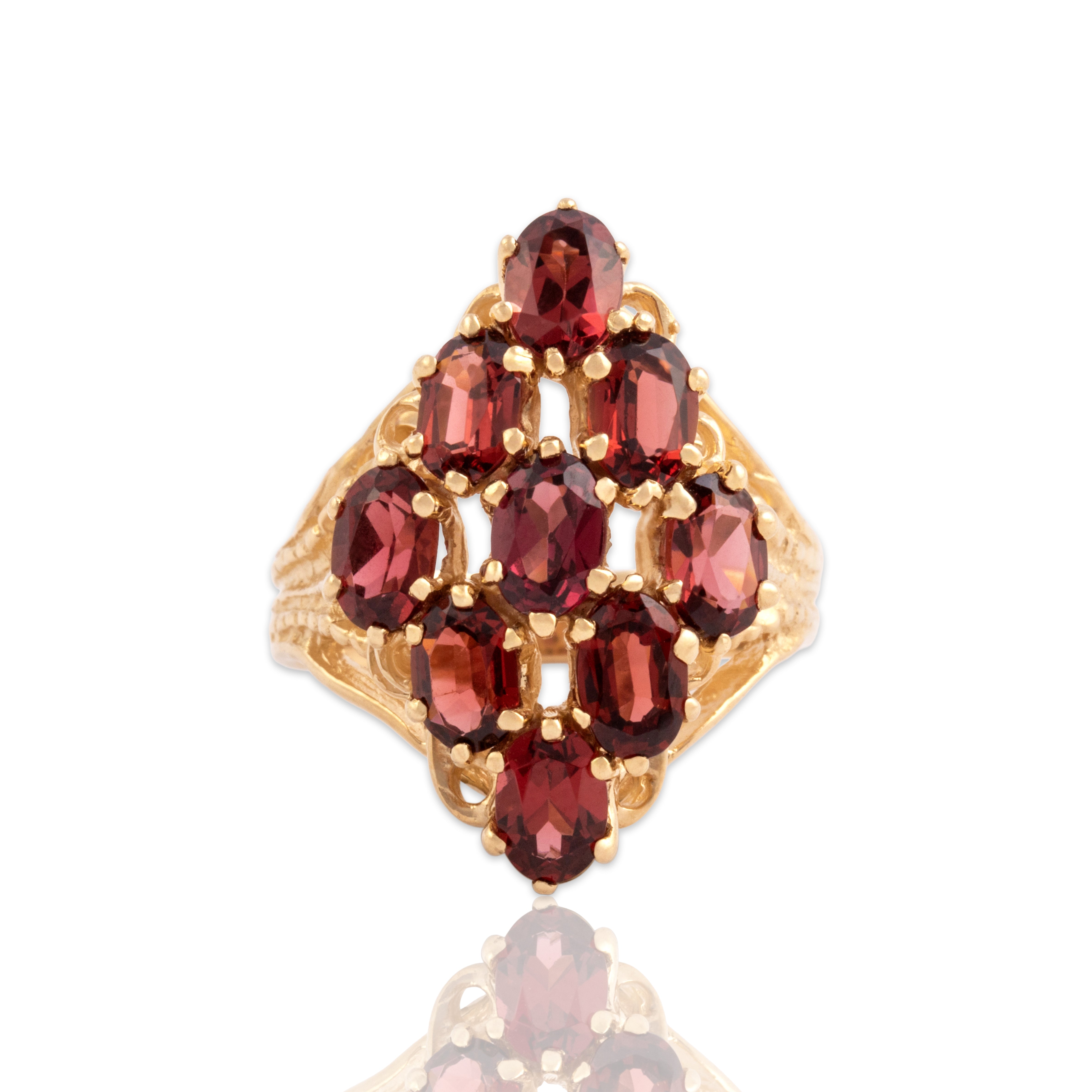 Vintage 14k Yellow Gold 4.14cttw Garnet Brutalist Kite Cluster Ring - Close-up view