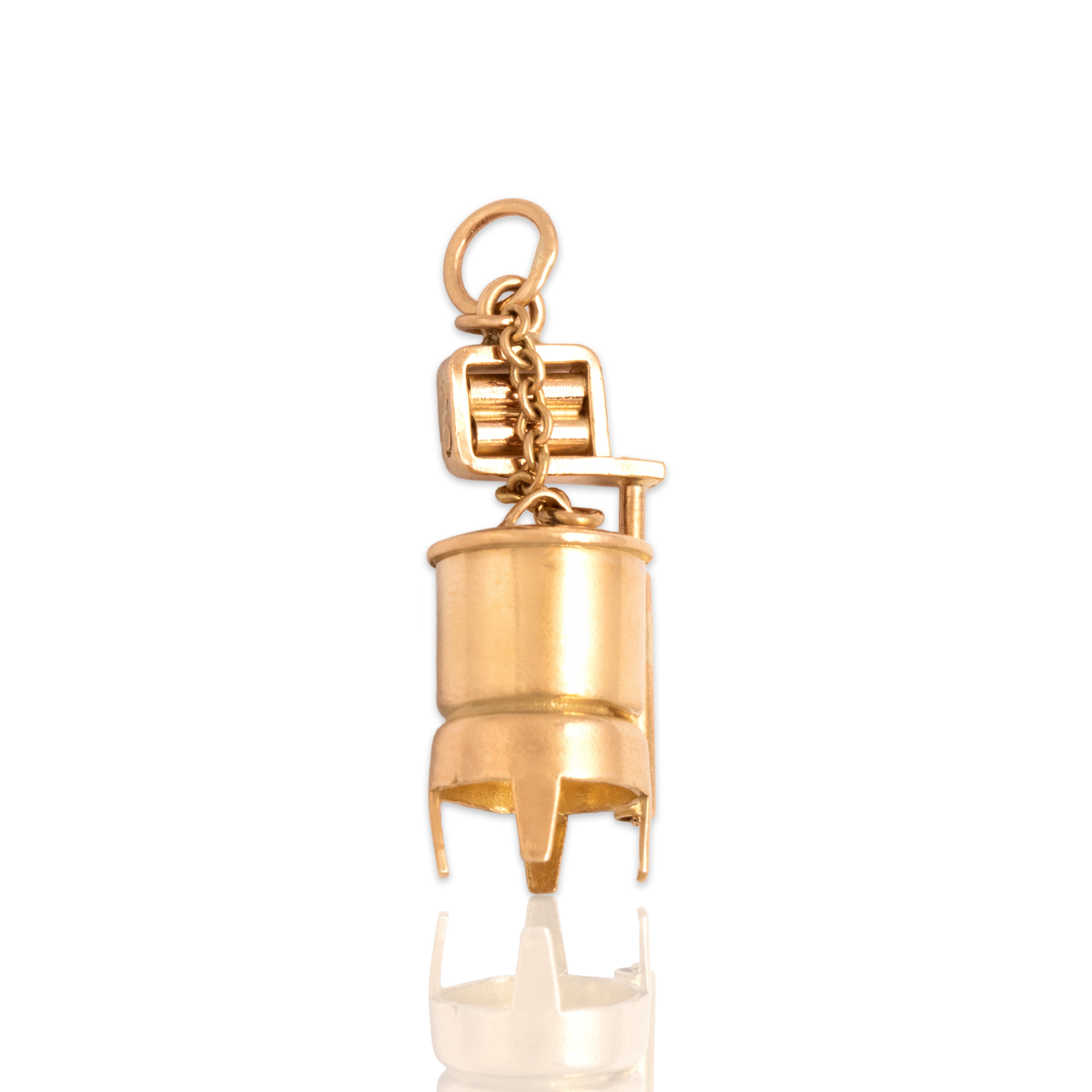 Vintage 14k Yellow Gold Dimensional Articulated Wringer Washing Machine Charm / Pendant - Close-up view