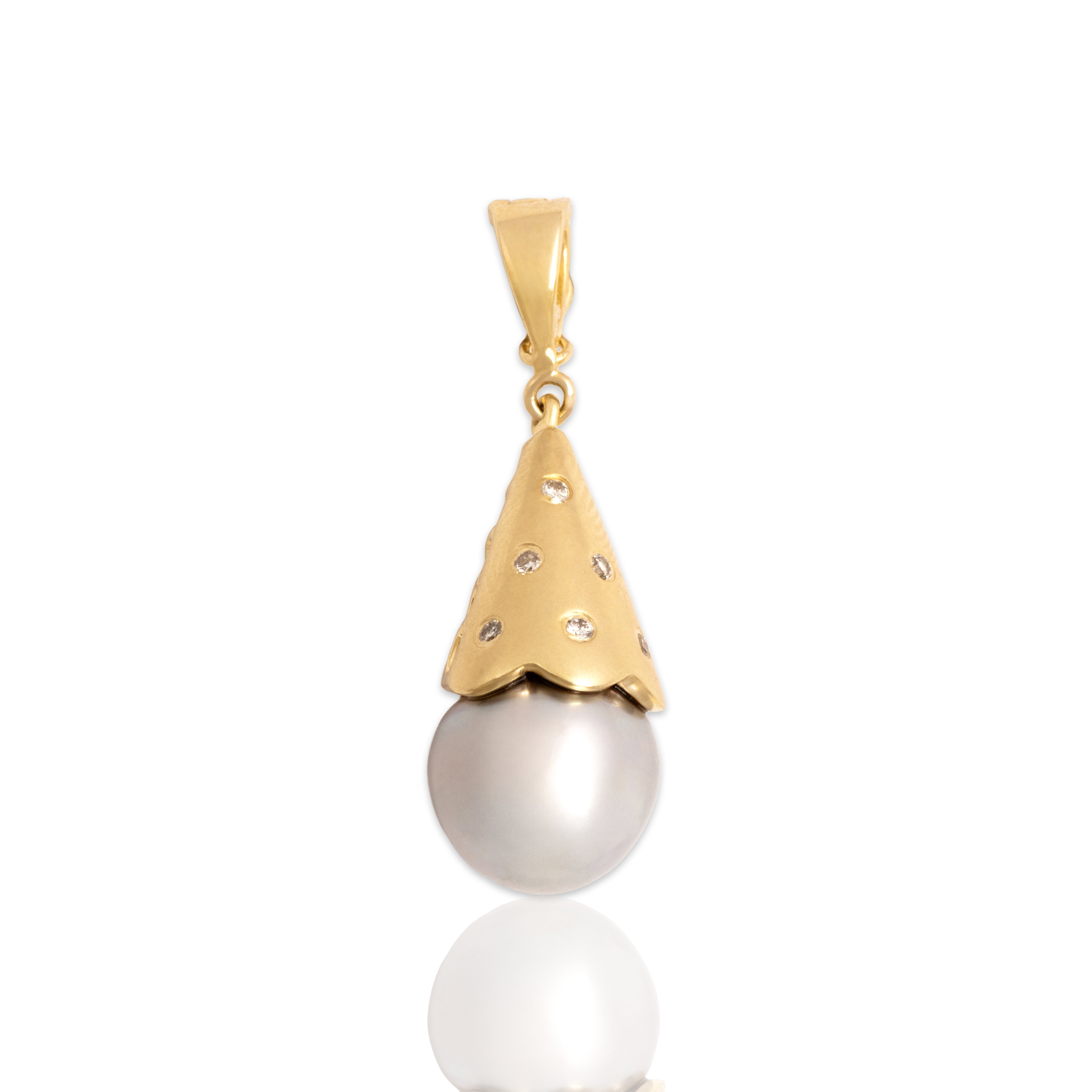 Vintage 14k Yellow Gold Tahitian Baroque Pearl Diamond Brushed Artistic Dangle Enhancer Pendant - Close-up view