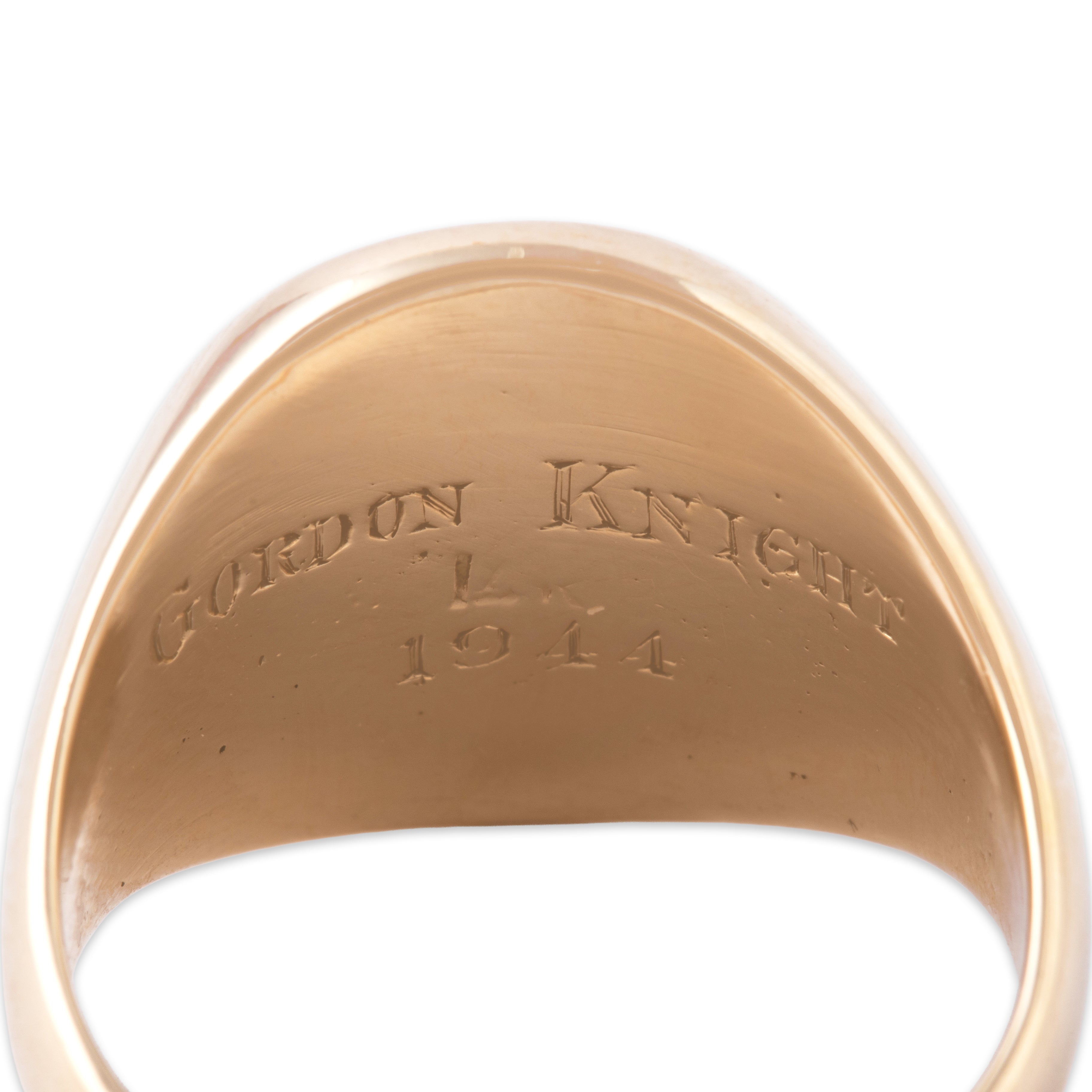 Vintage Heavy 14k Yellow Gold Engraved Griffin And Knight Coat Of Arms Signet Ring - Hallmark view