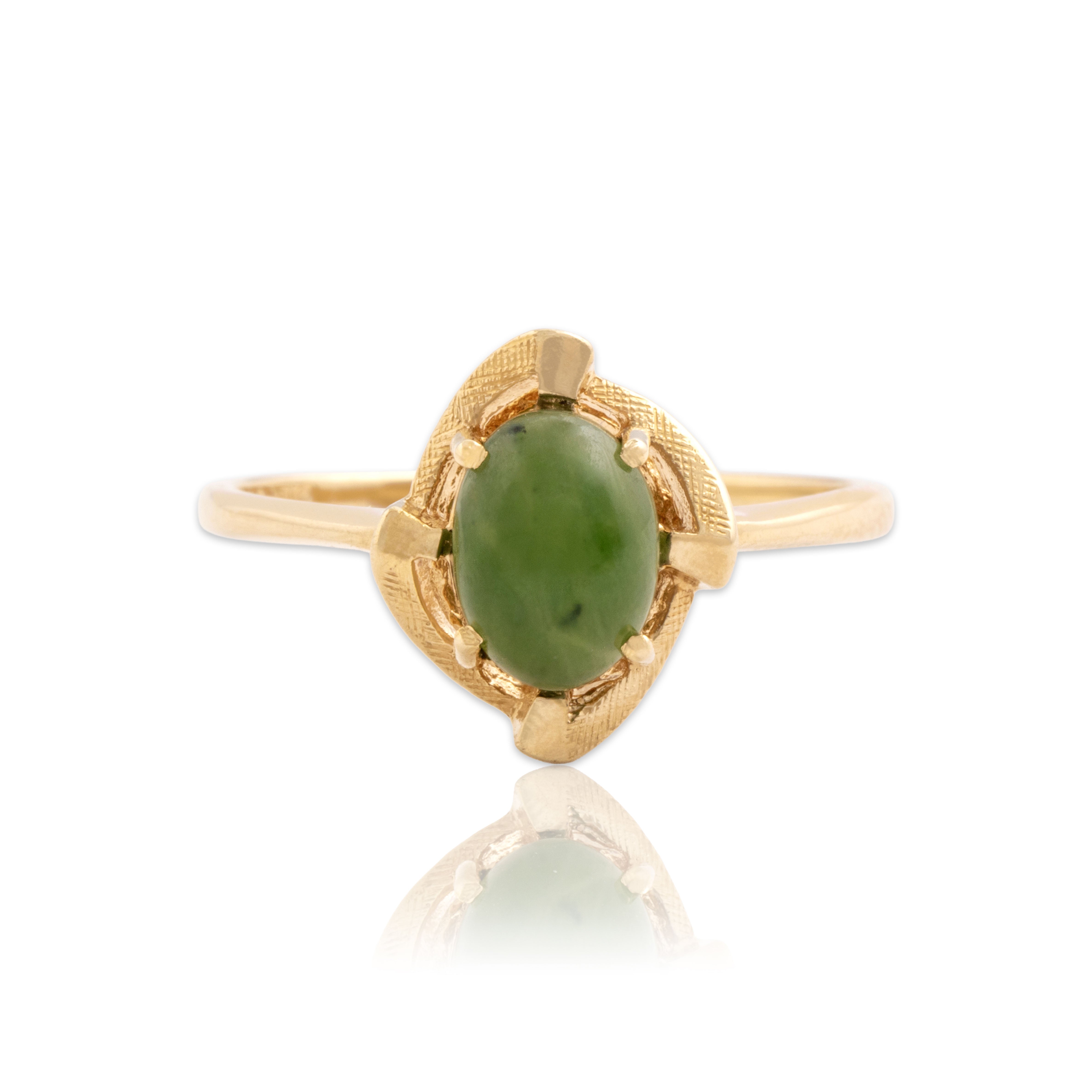 Vintage 14k Yellow Gold 1.37ct Jade Textured Swooping Cabochon Ring 8.50