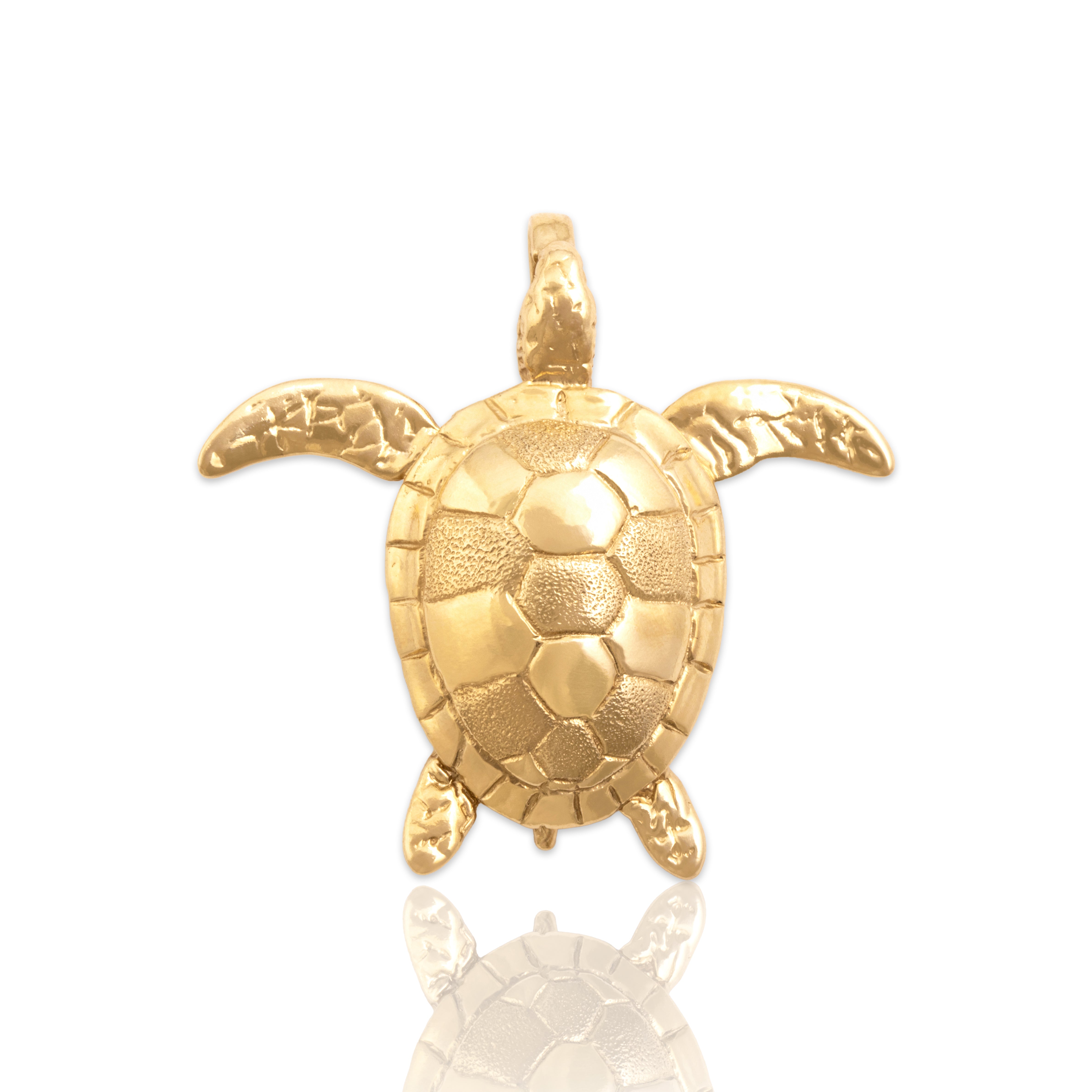 Vintage Large 14k Yellow Gold Wonderful Textured Figural Sea Turtle Pendant - Close-up view