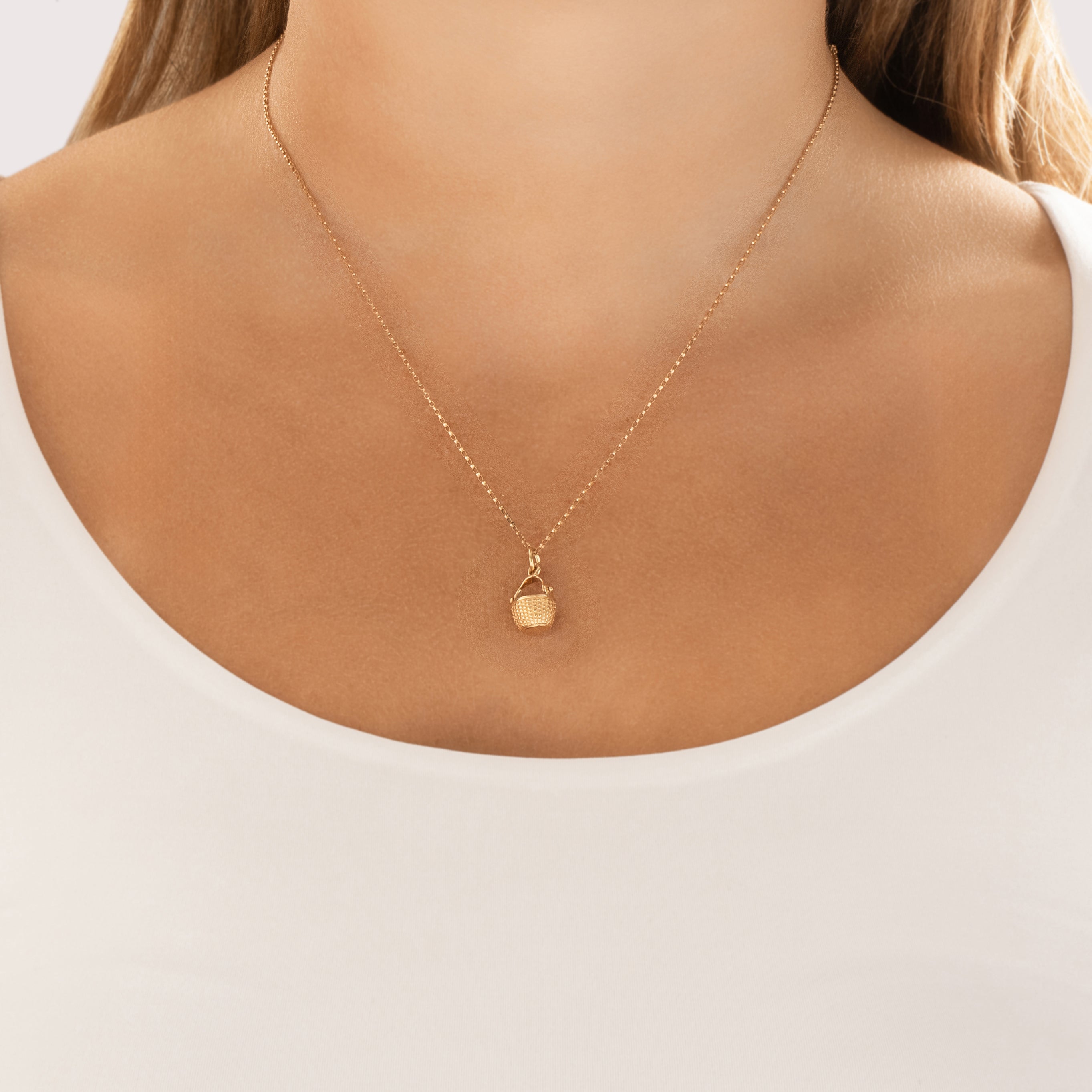 Vintage Small 14k Yellow Gold Swinging Nantucket Basket Charm / Pendant