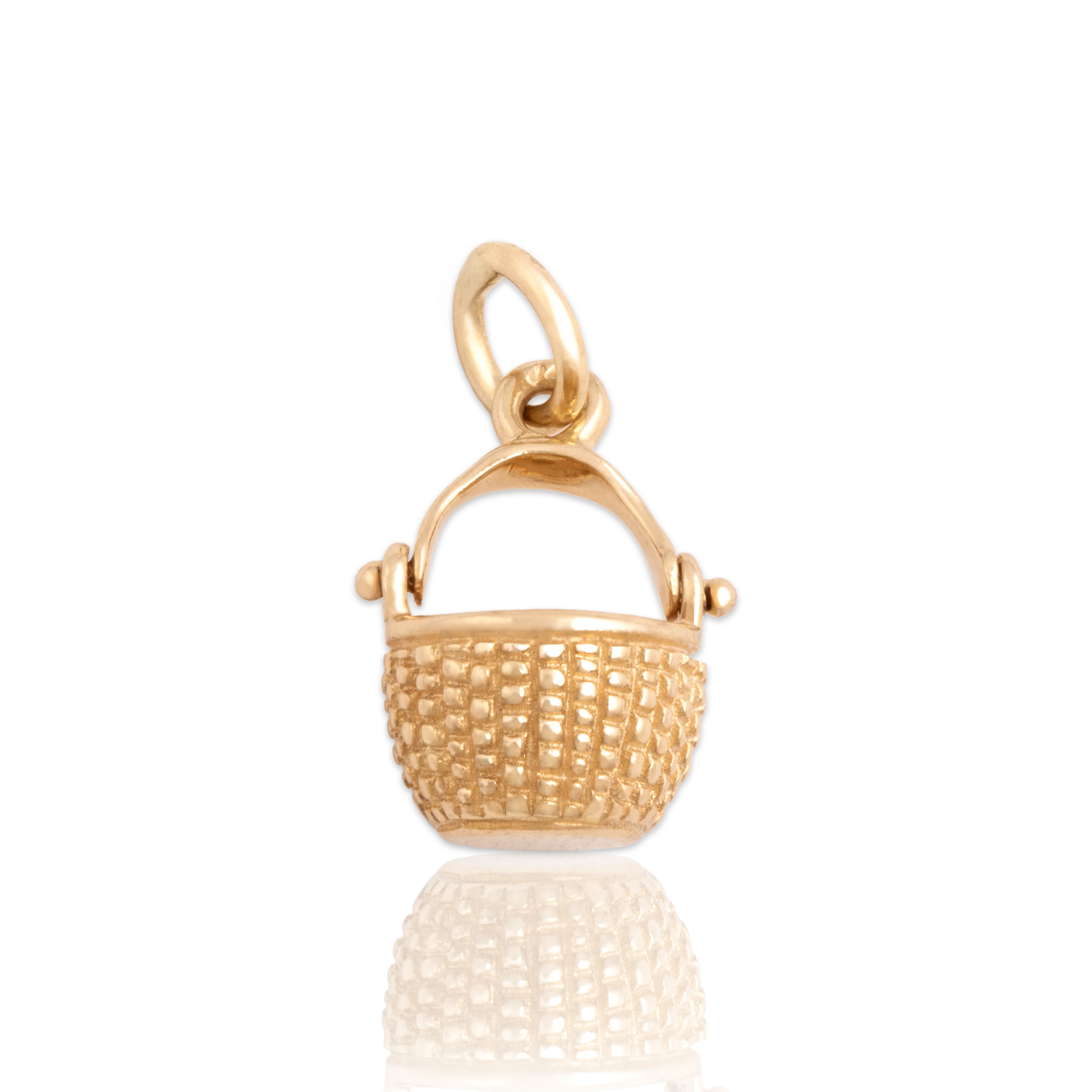 Vintage Small 14k Yellow Gold Swinging Nantucket Basket Charm / Pendant