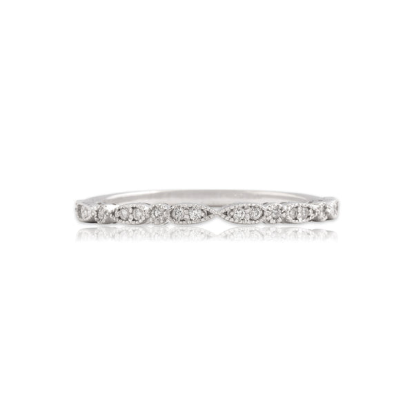 Vintage 18k White Gold Diamond Dainty Milgrain Detail Band Ring 6.00