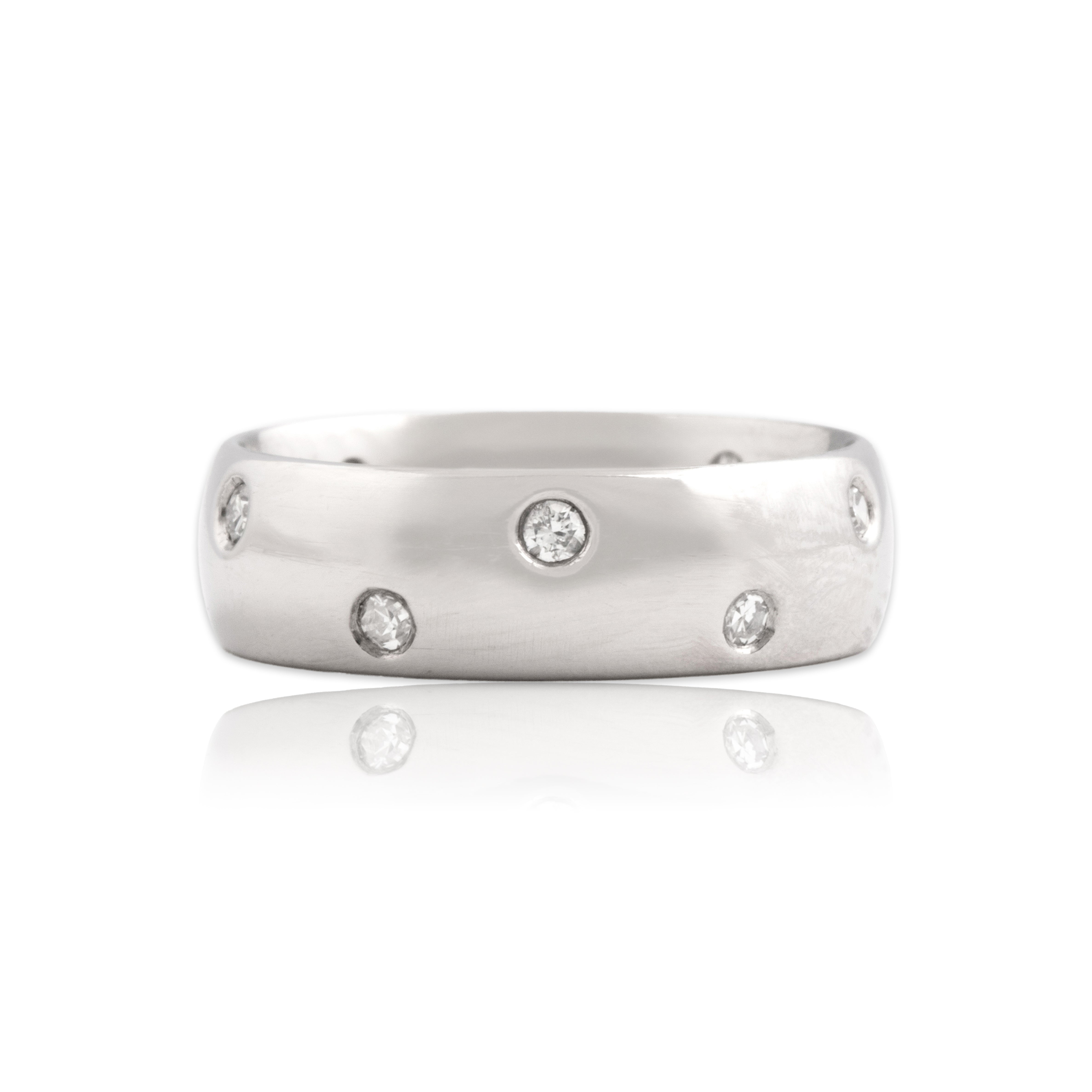 Vintage Platinum Diamond Sleek Modern Inset Band Ring 6.50