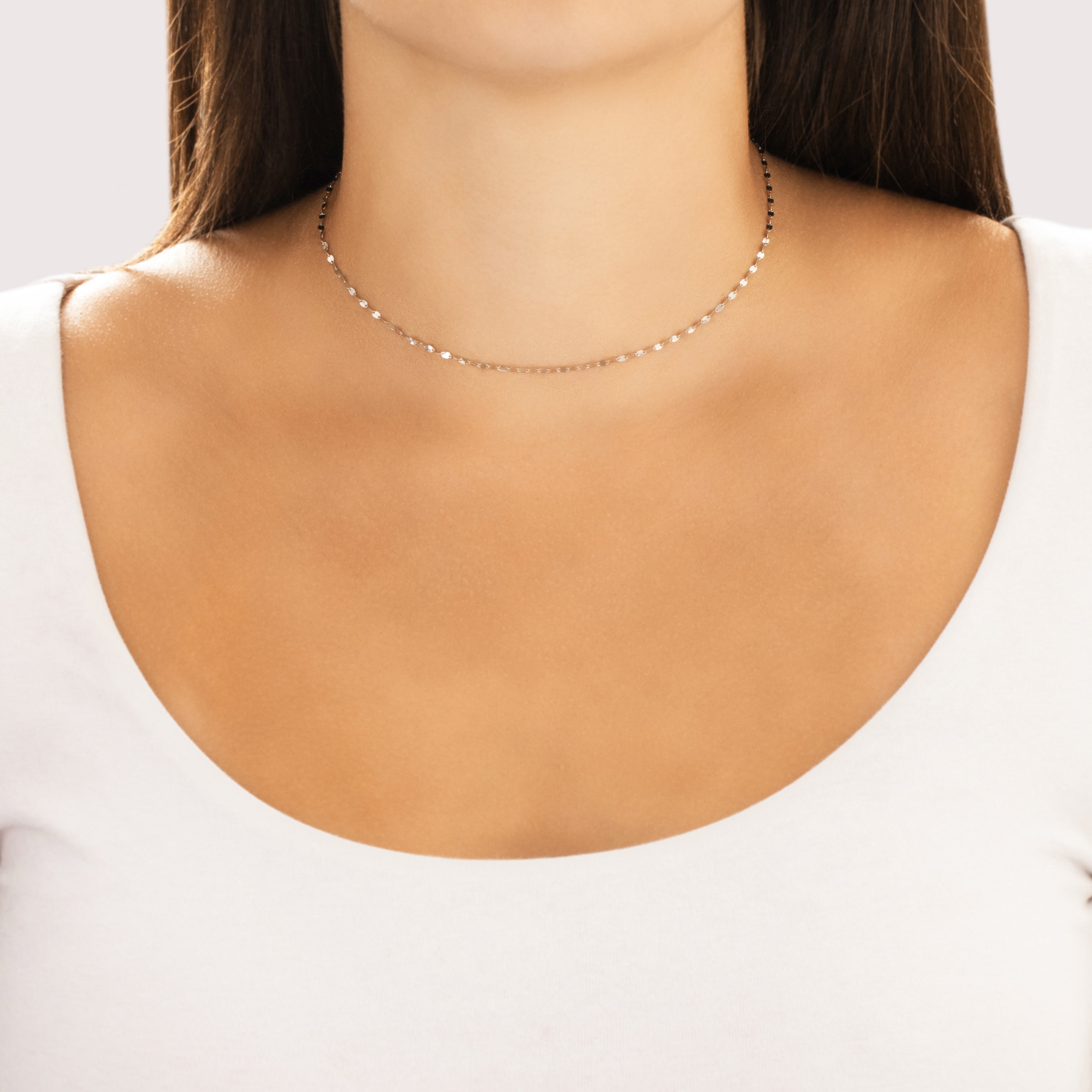 Estate Italian Lightweight Platinum 1.6mm Glittering Duo Link Chain - On model view