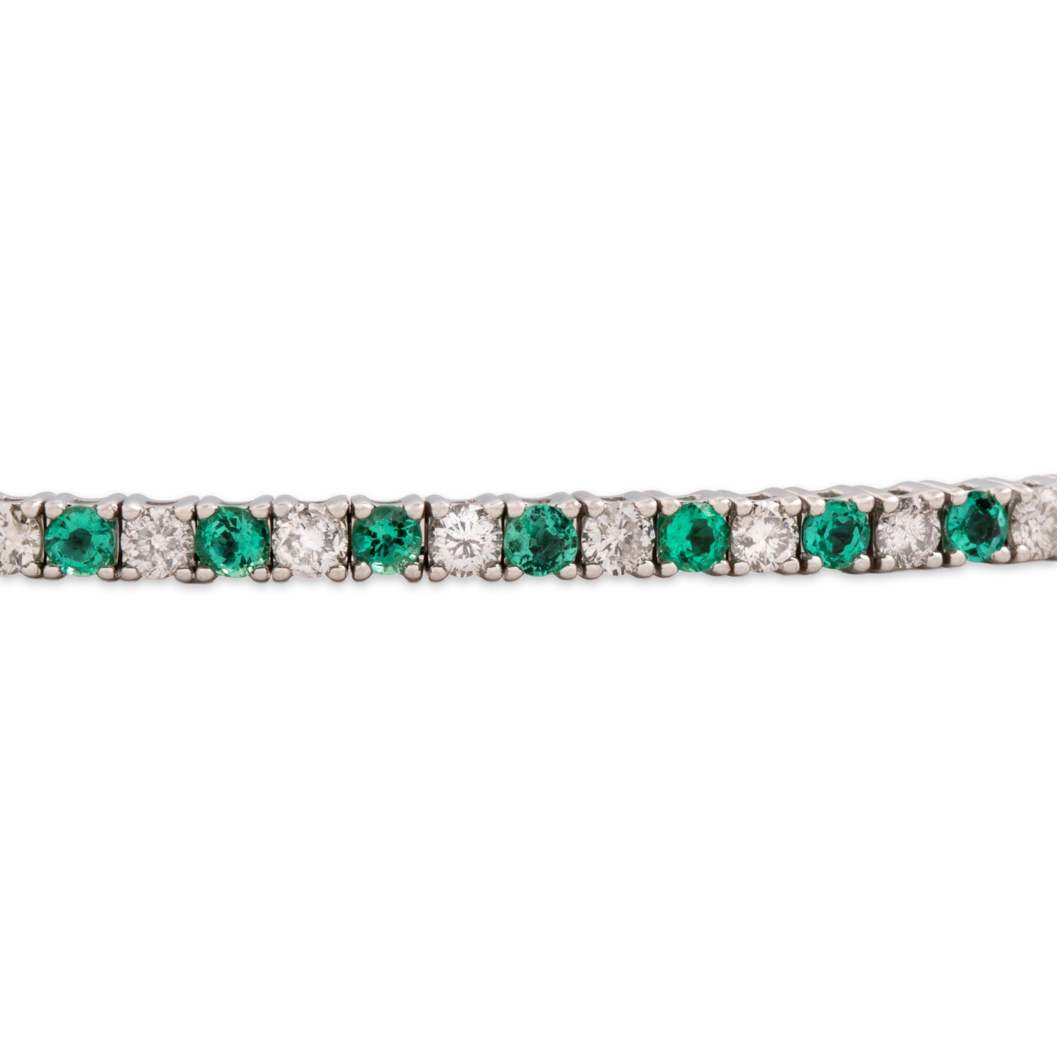 Estate 14k White Gold .54cttw Emerald Diamond Bright Line Bangle Bracelet 7