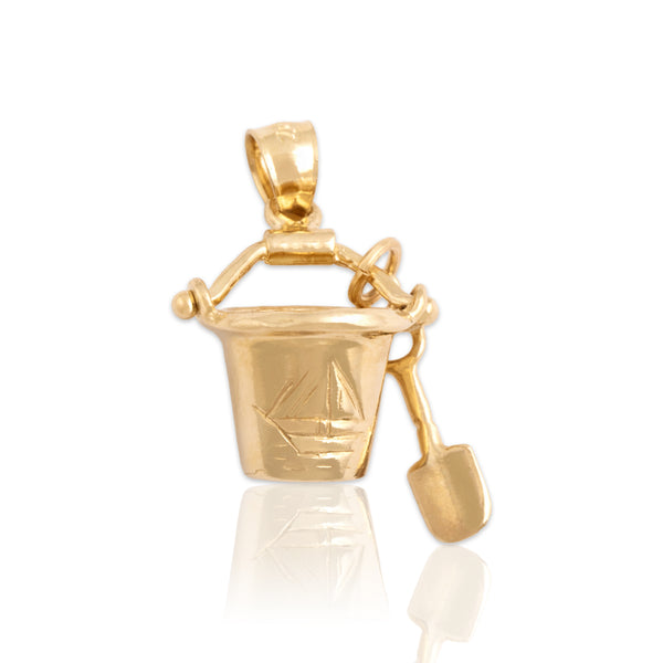Vintage 14k Yellow Gold Playful Beach Bucket And Pail Charm / Pendant