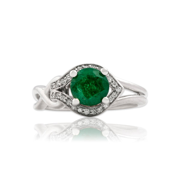 Estate 14k White Gold .78ct Emerald Diamond Chic Interlocked Ring 6.00
