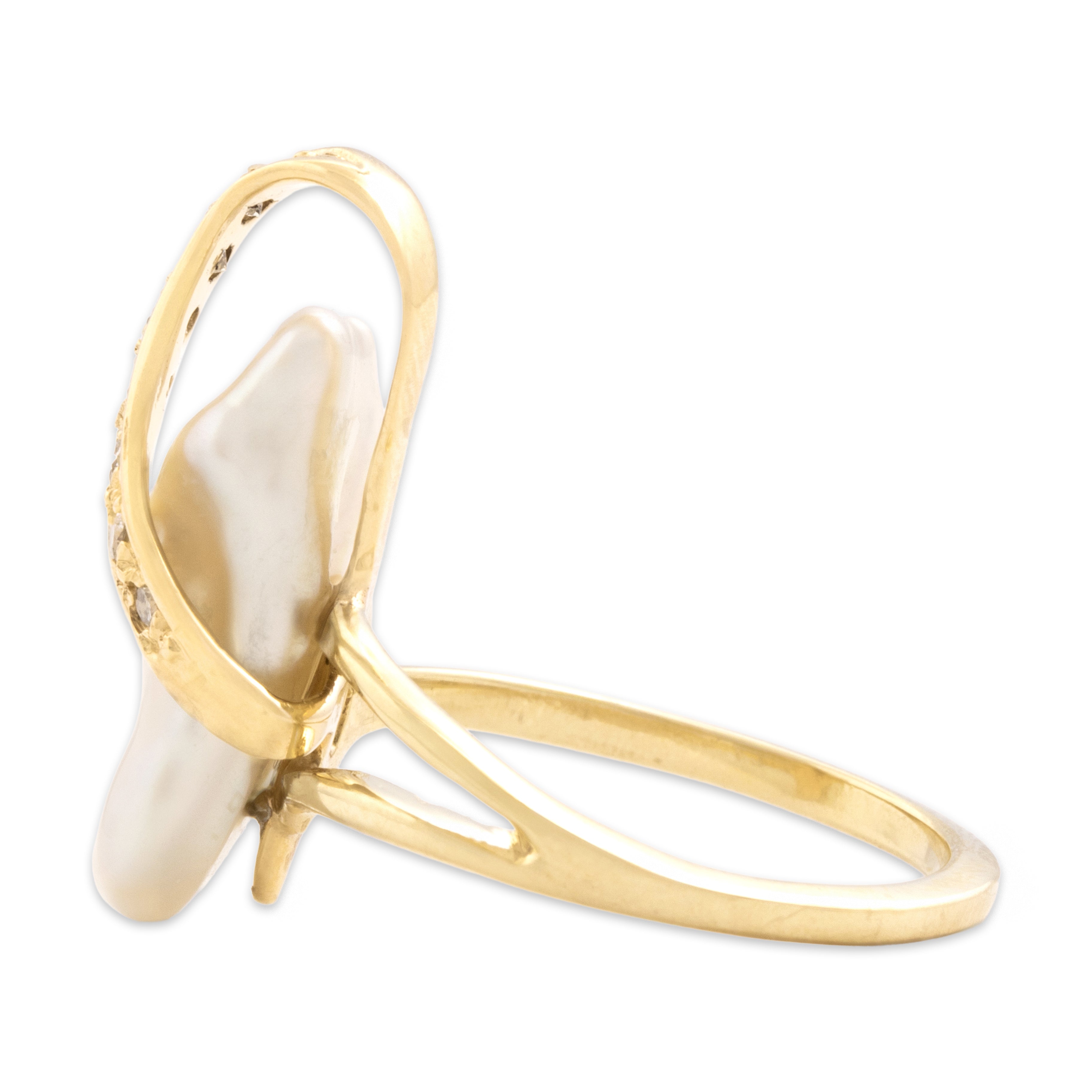 Vintage 14k Yellow Gold Diamond Baroque Pearl Lustrous Loop Ring - Side view