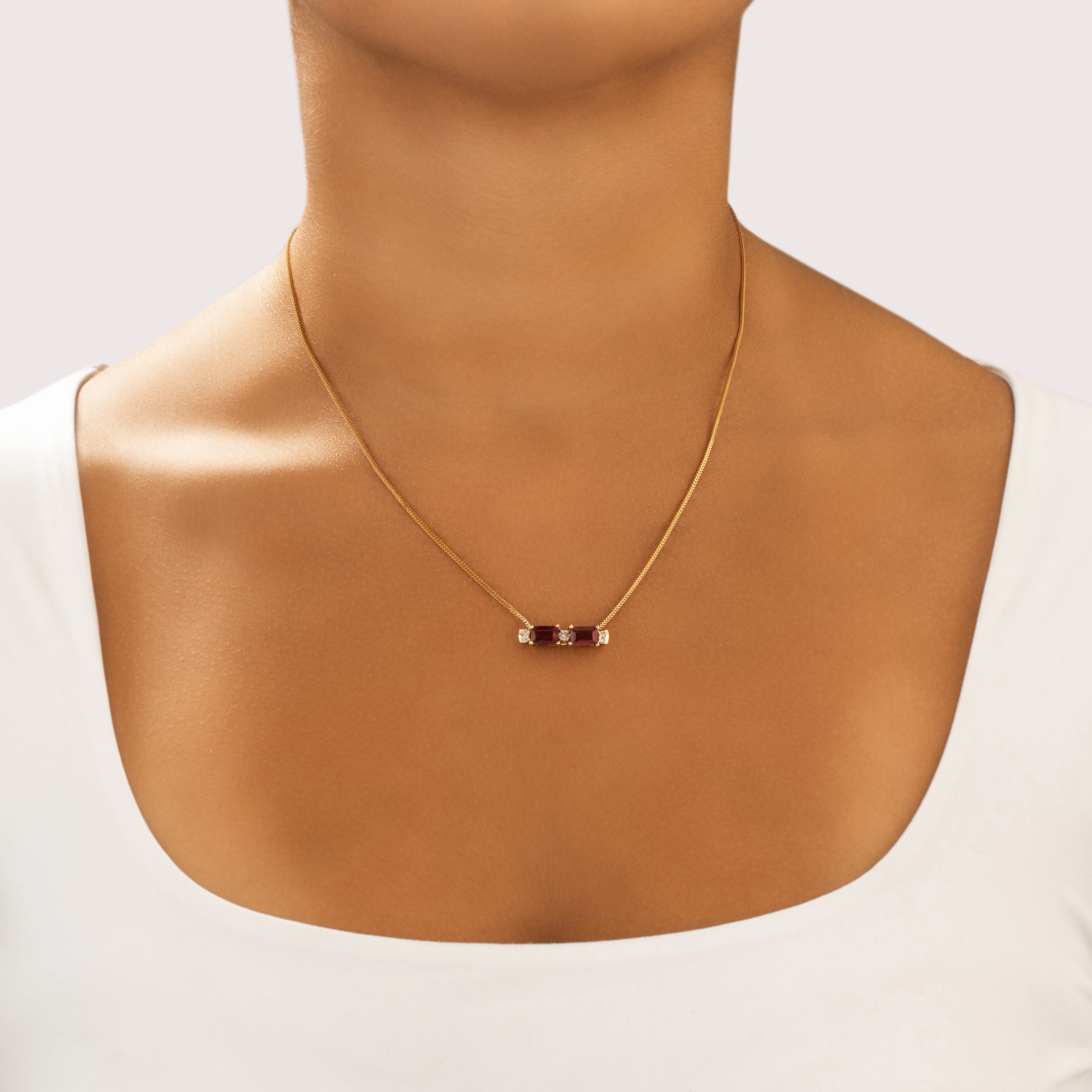 Vintage 14k Yellow Gold 2.18cttw Garnet Diamond Chic Sparkling Bar Necklace 18