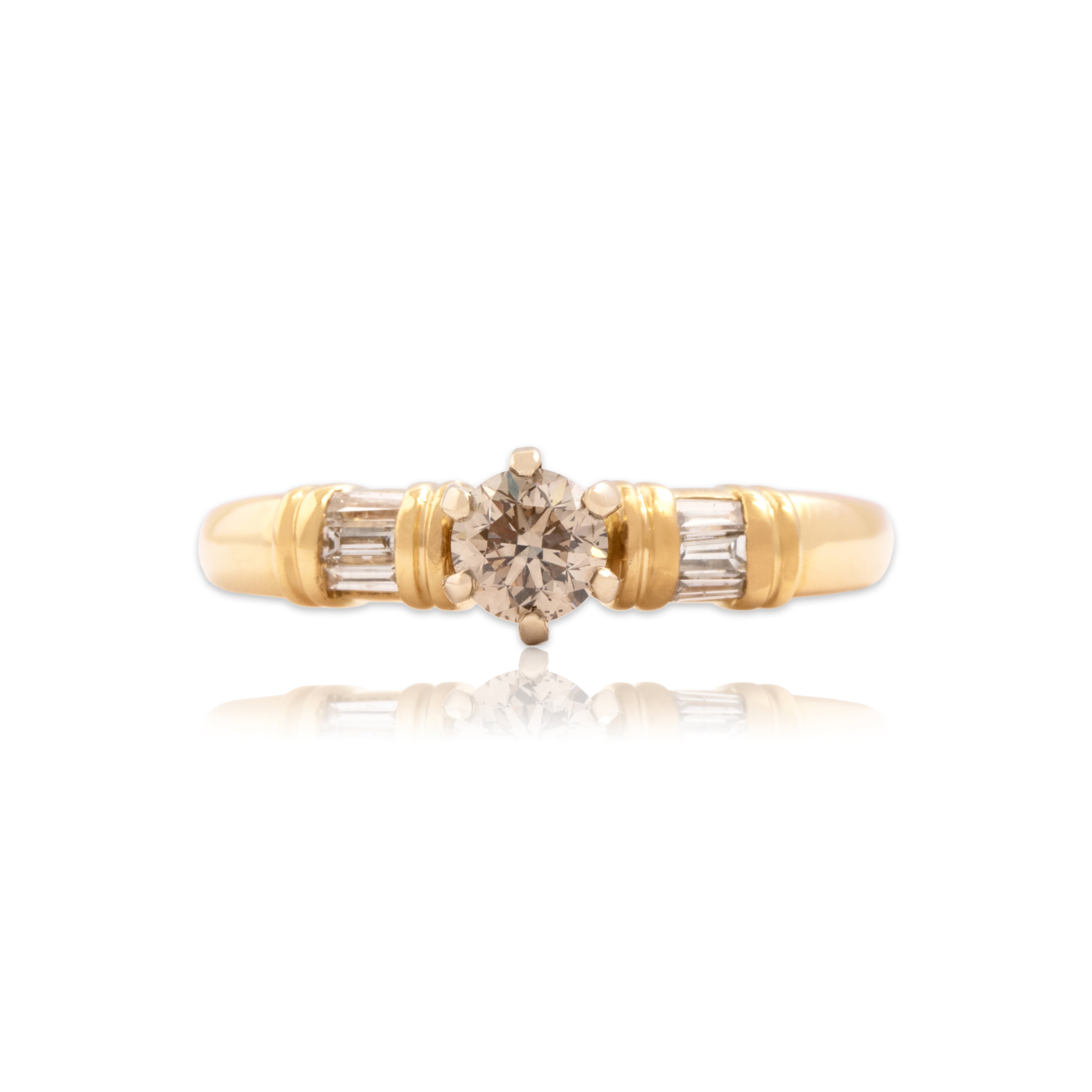 Vintage 18k Yellow Gold Champagne Diamond Diamond Classic Baguette Accented Ring - Close-up view