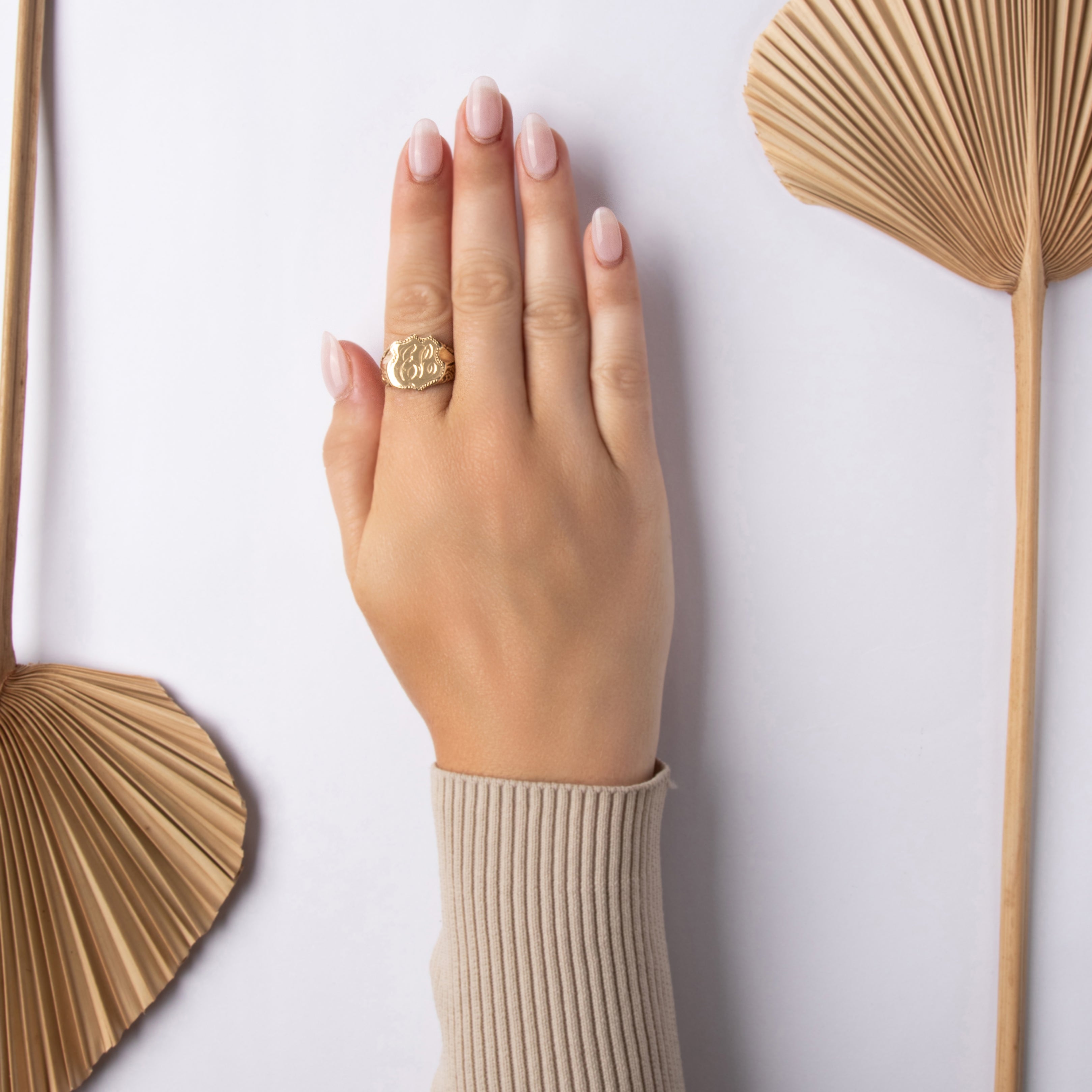 Antique 14k Yellow Gold Engraved 