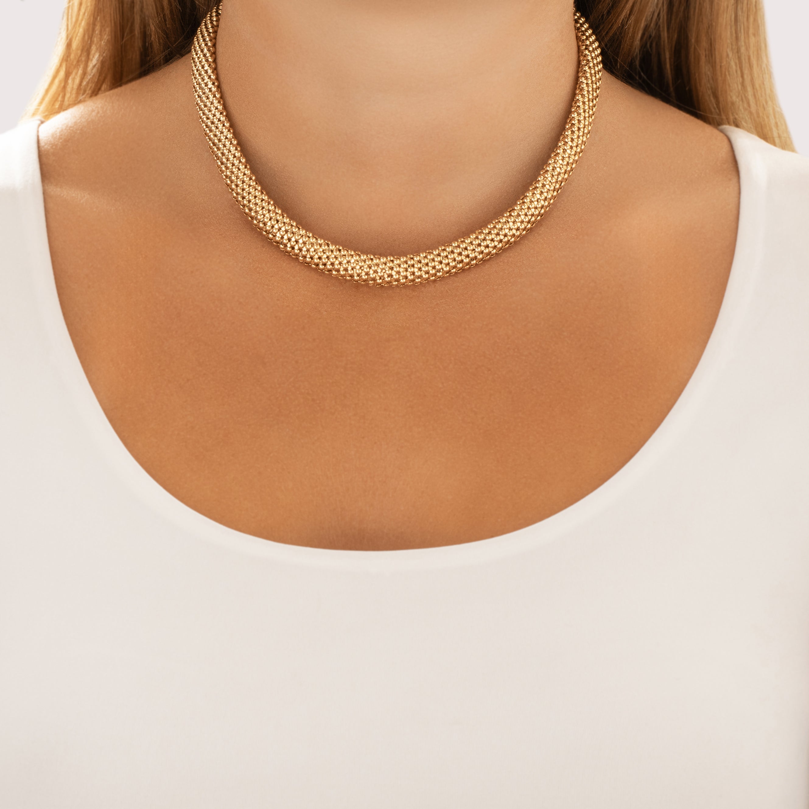 Vintage Italian 14k Yellow Gold .94cttw Blue Sapphire Diamond Dimensional Toggle Clip Collar Necklace - On model view