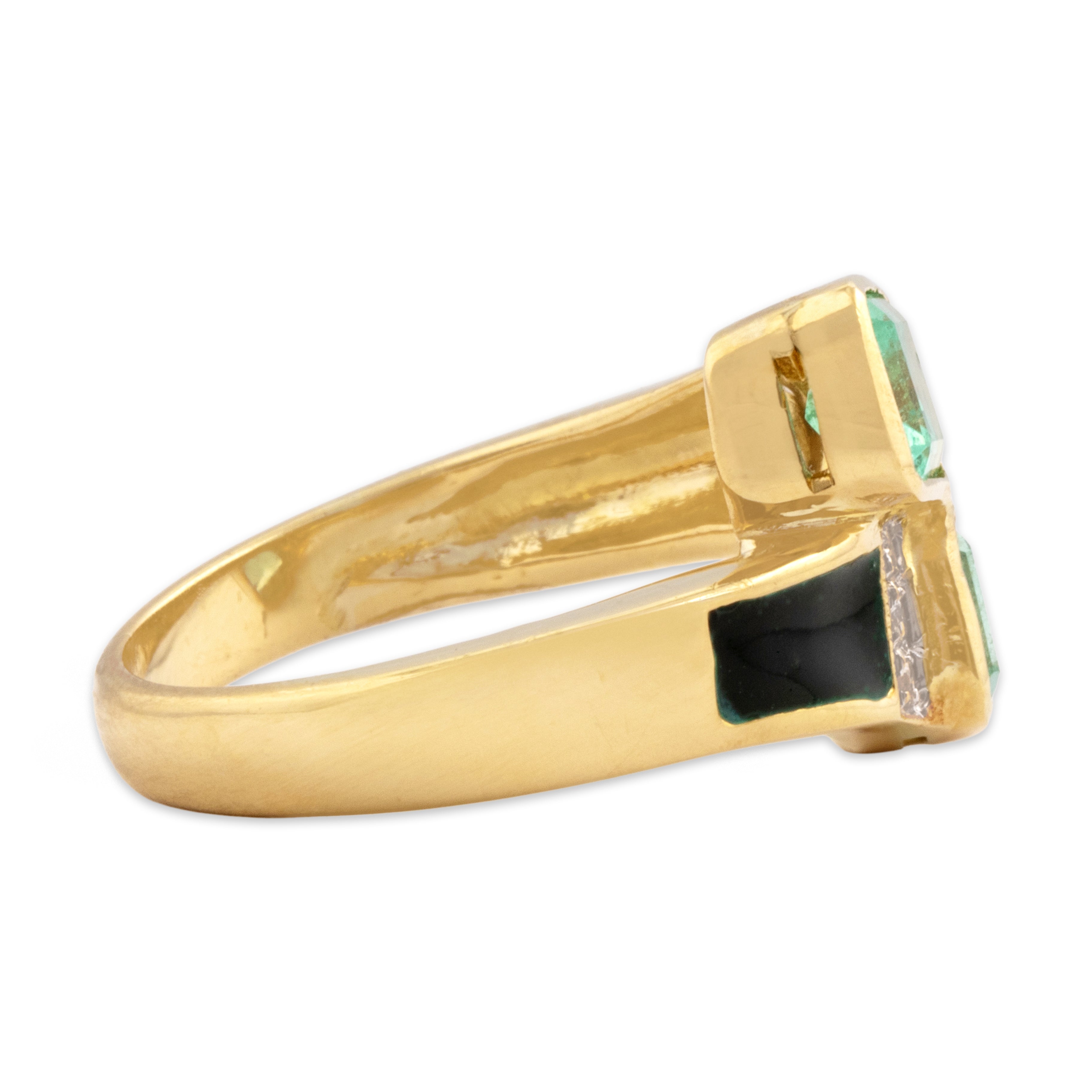 Vintage 18k Yellow Gold 1.54cttw Emerald Diamond Enamel Bypass Ring - Side view