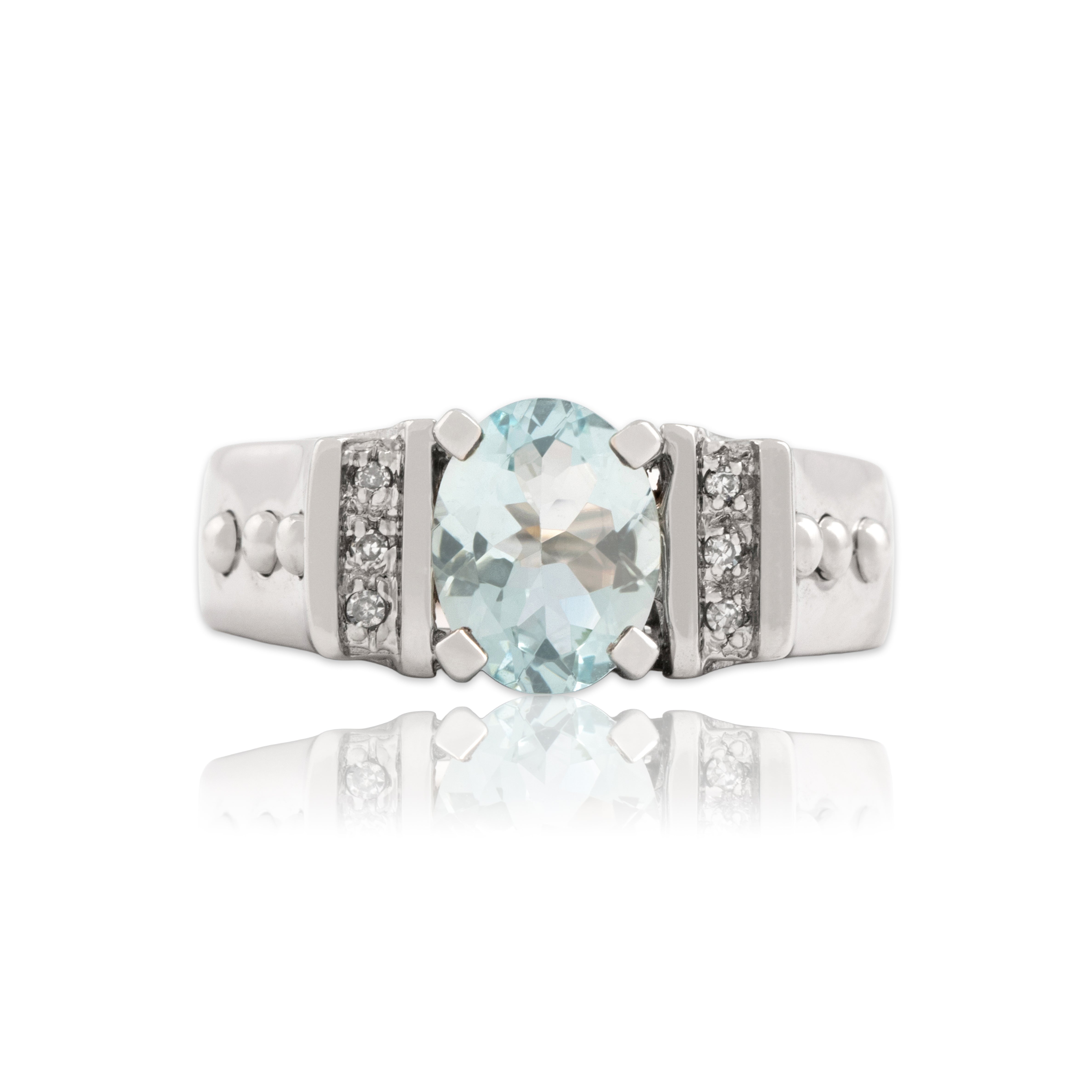 Vintage 14k White Gold 1.38ct Aquamarine Diamond Tall Ornate Architectural Ring - Close-up view