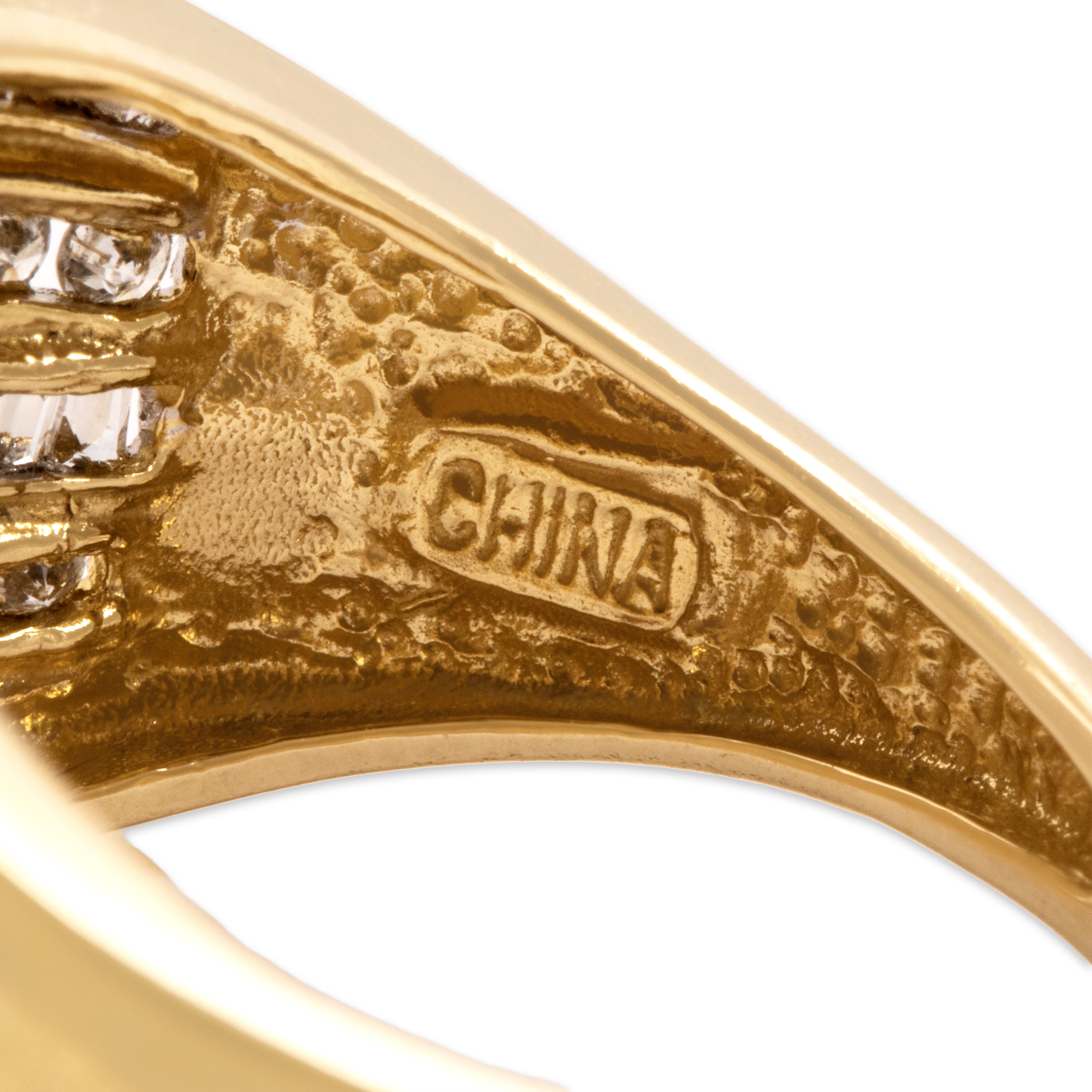 Vintage 14k Yellow Gold 1.21cttw Diamond Wide Alternating Cut Line Band Ring - Hallmark view