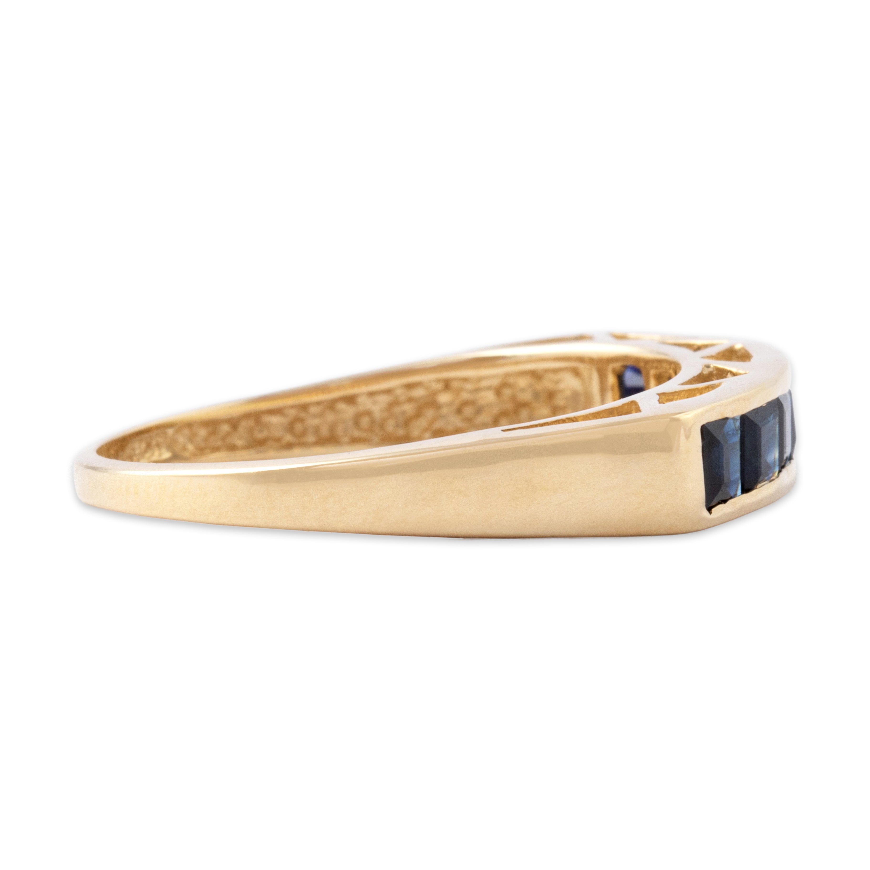 Vintage Lightweight 14k Yellow Gold .81cttw Blue Sapphire Geometric Channel-Set Ring - Side view
