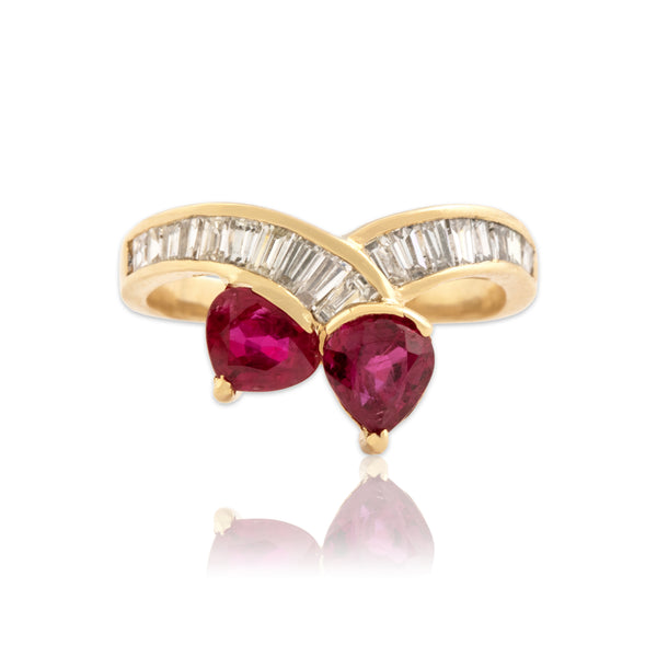 Vintage 18k Yellow Gold 1.52cttw Ruby .91cttw Diamond Hugging Chevron Channel Ring - Close-up view