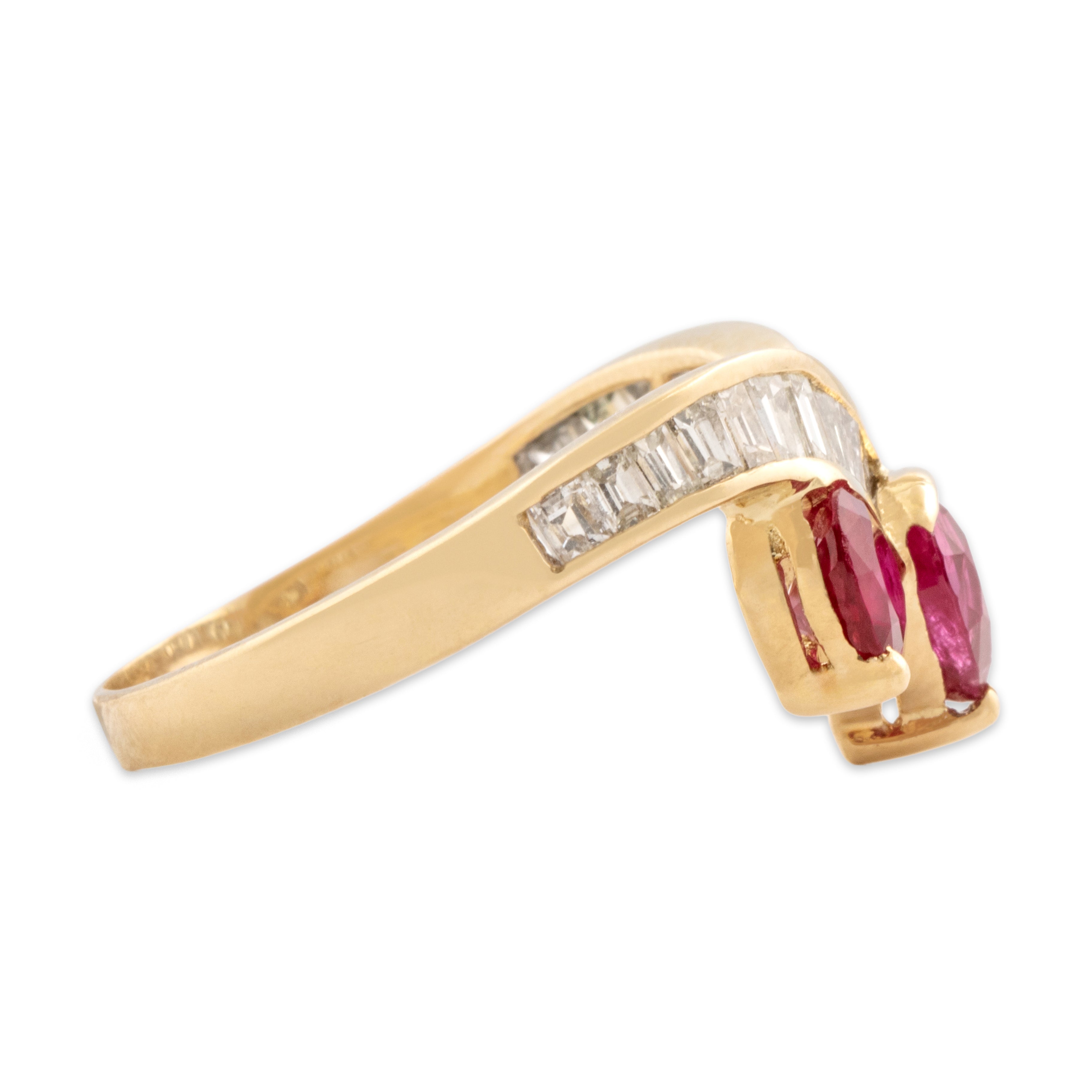 Vintage 18k Yellow Gold 1.52cttw Ruby .91cttw Diamond Hugging Chevron Channel Ring - Side view