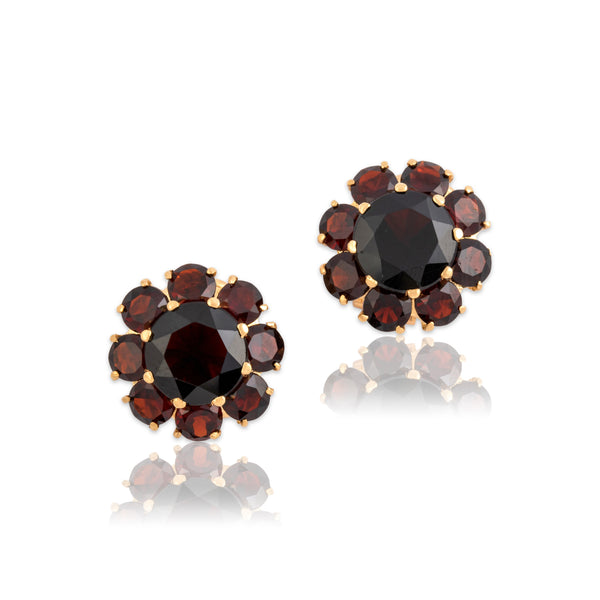 Vintage Italian 18k Yellow Gold 8.82cttw Garnet Flashing Deep Cluster Earrings