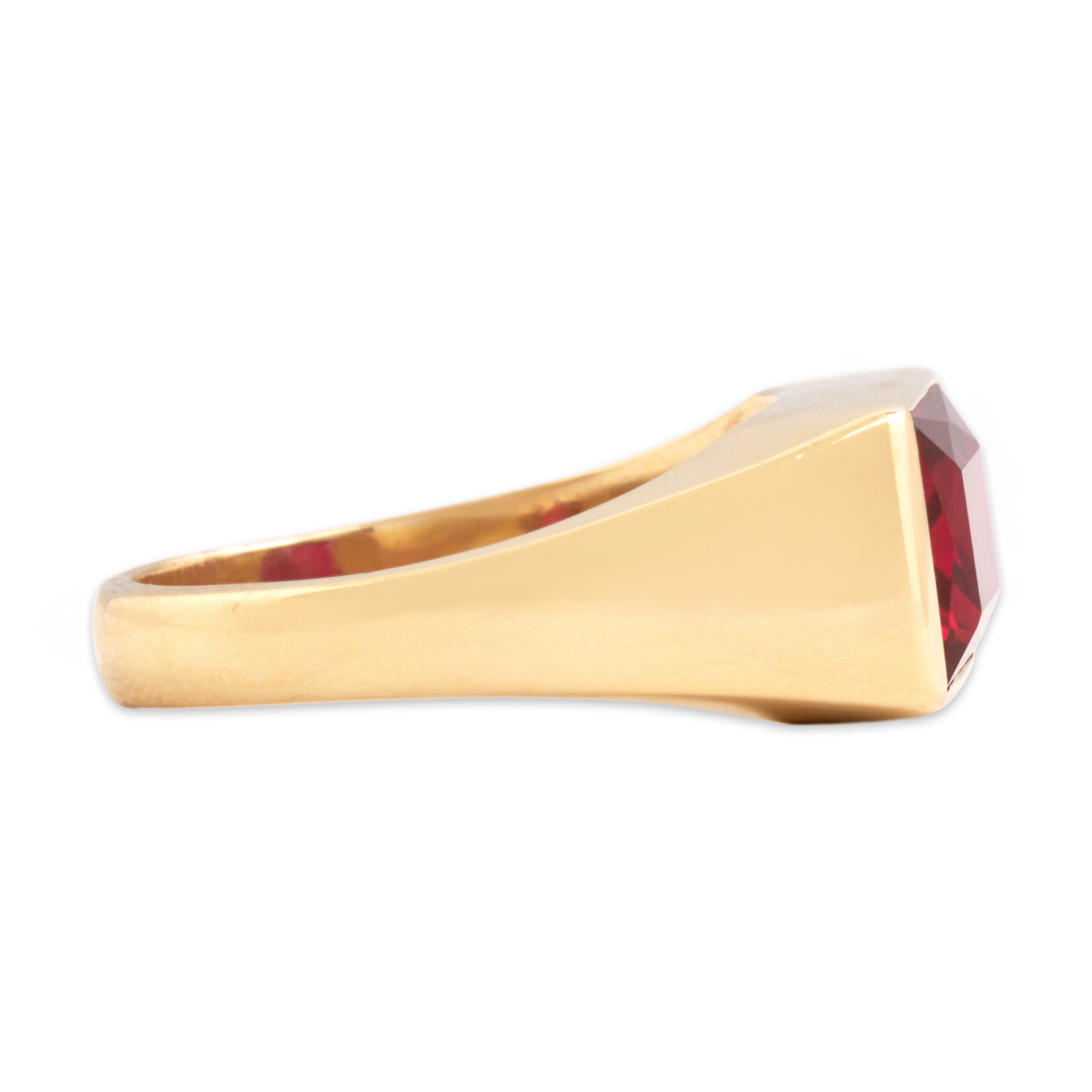 Vintage 10k Yellow Gold 3.26ct Synthetic Ruby Bold East-West Ring - Side view
