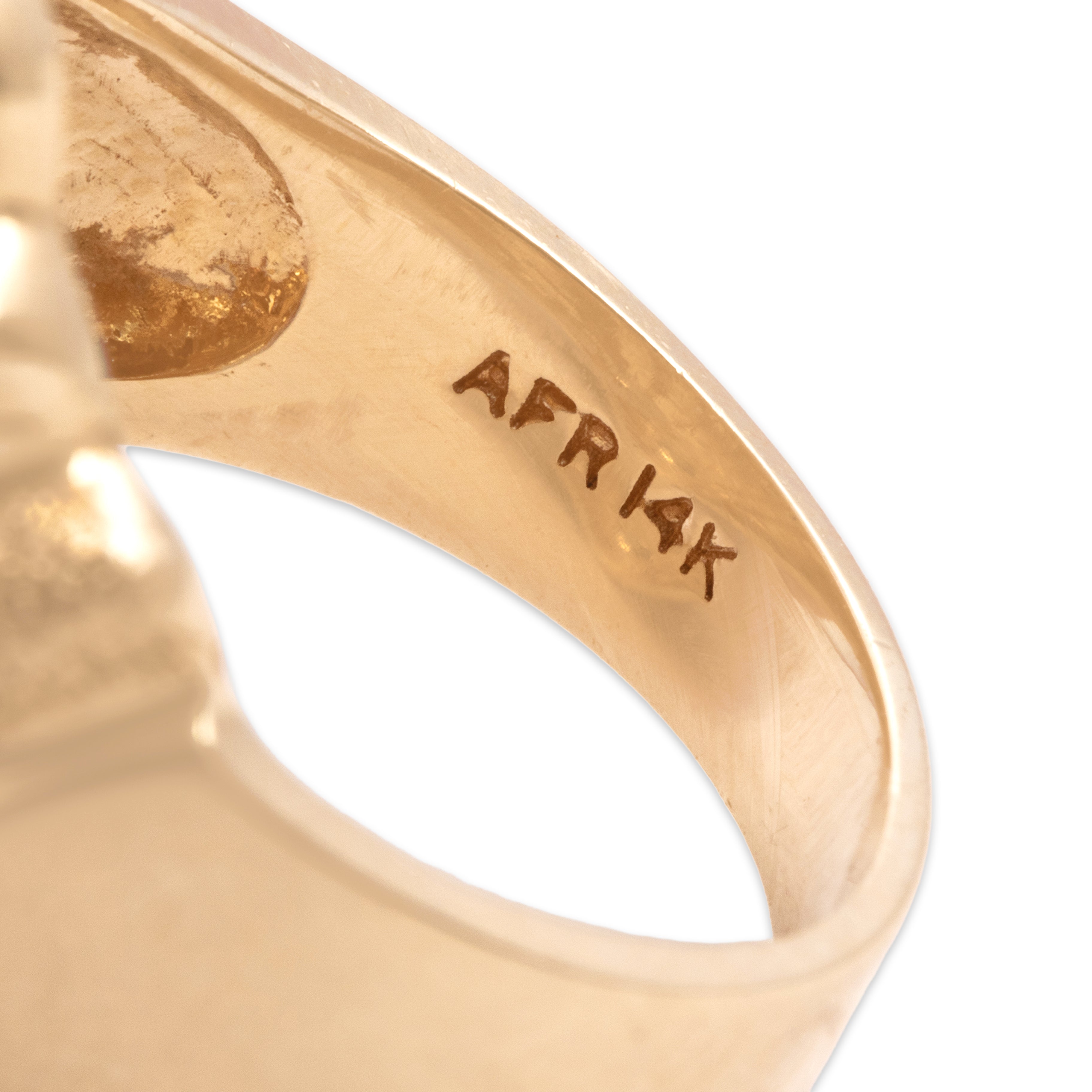 Vintage Heavy 14k Yellow Gold Bold Textured Shell-Shape Ring - Hallmark view