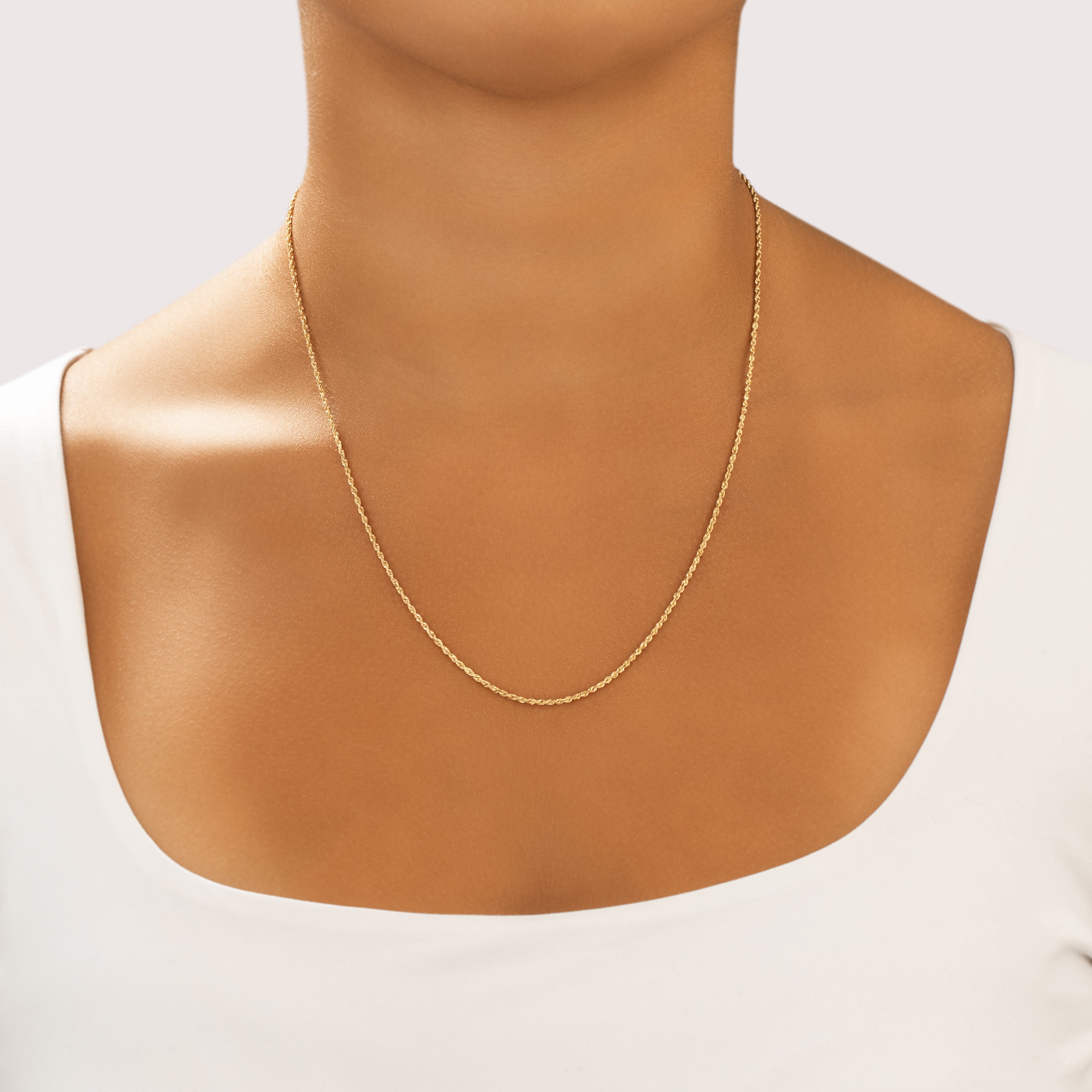 Estate Peruvian 14k Yellow Gold 1.4mm Classic Rope Chain - On model view