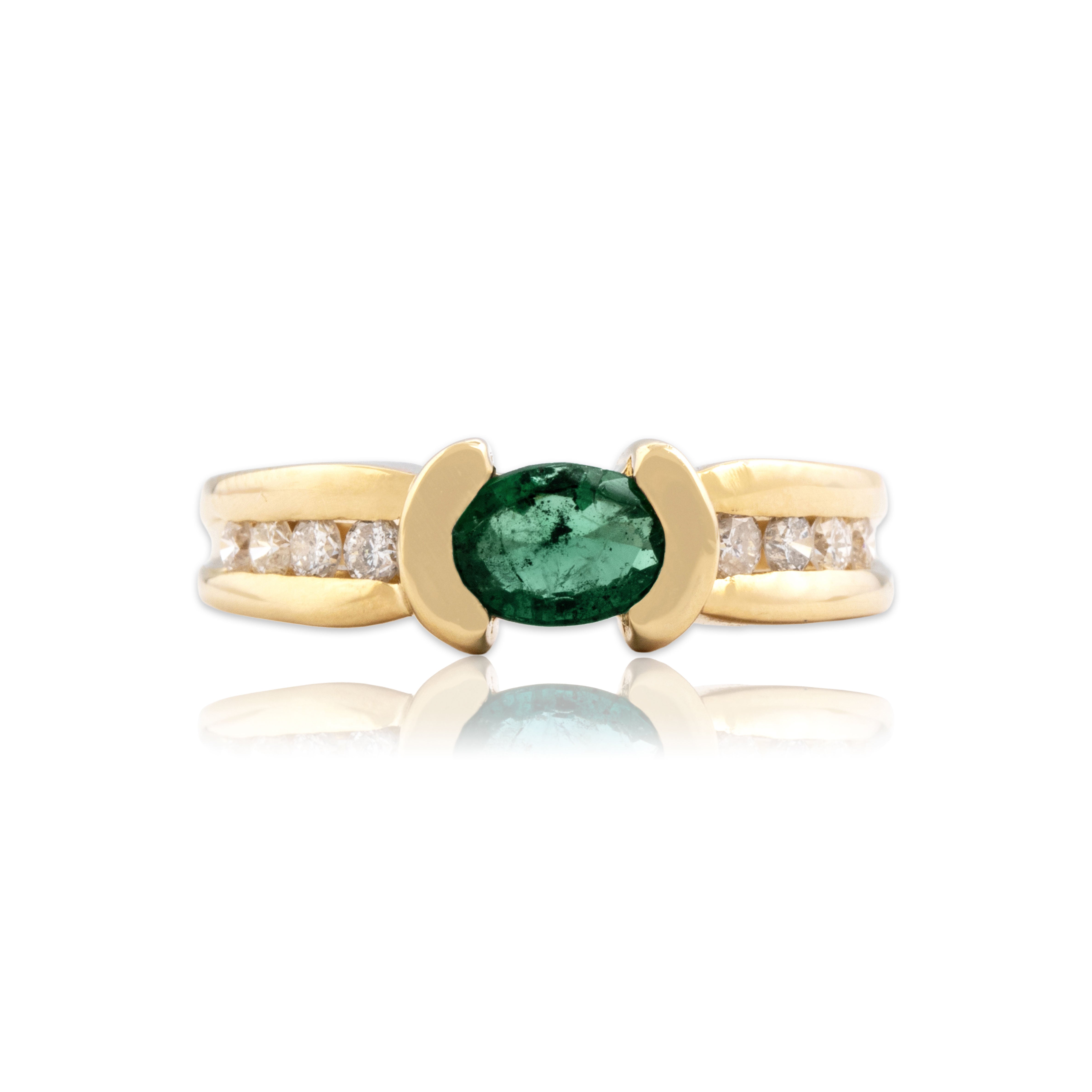 Vintage 14k Yellow Gold Emerald Diamond Shimmering East-West Ring 7.50