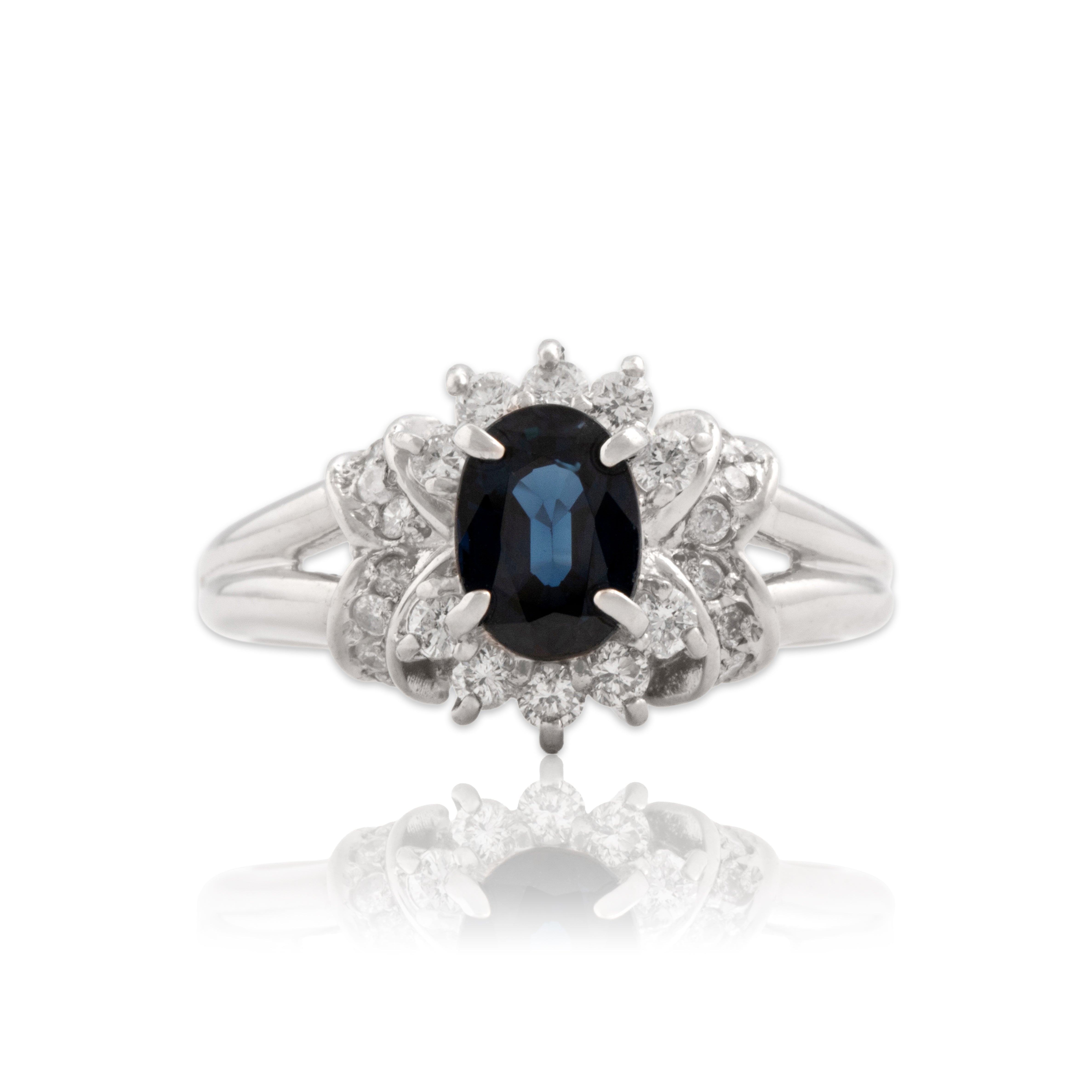 Vintage Platinum [Custom Carat] Dazzling Split Shoulder Ring - Close-up view