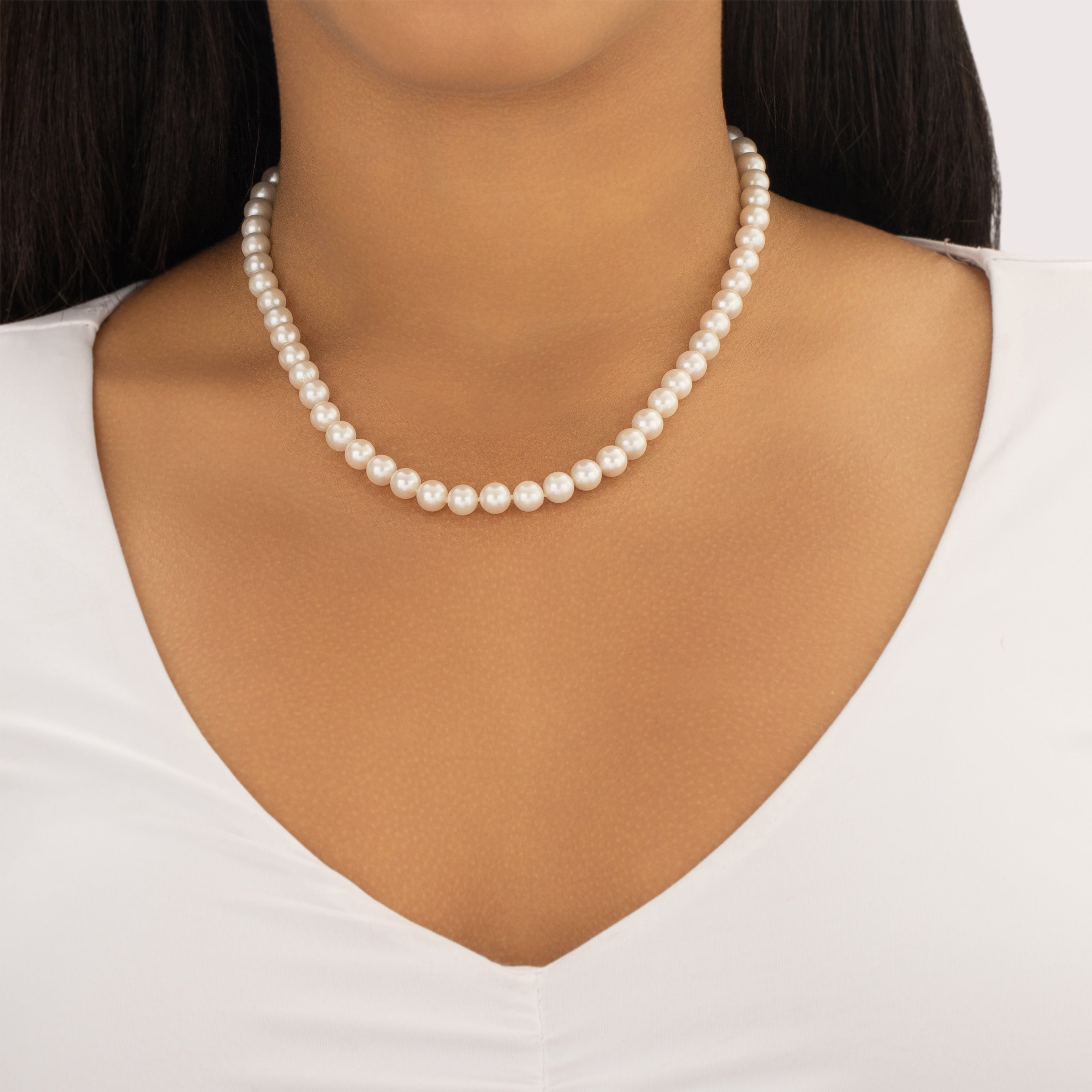 Vintage 14k Yellow Gold Pearl Timeless Strand Ball Fluted Ball Clasp Necklace - On model view