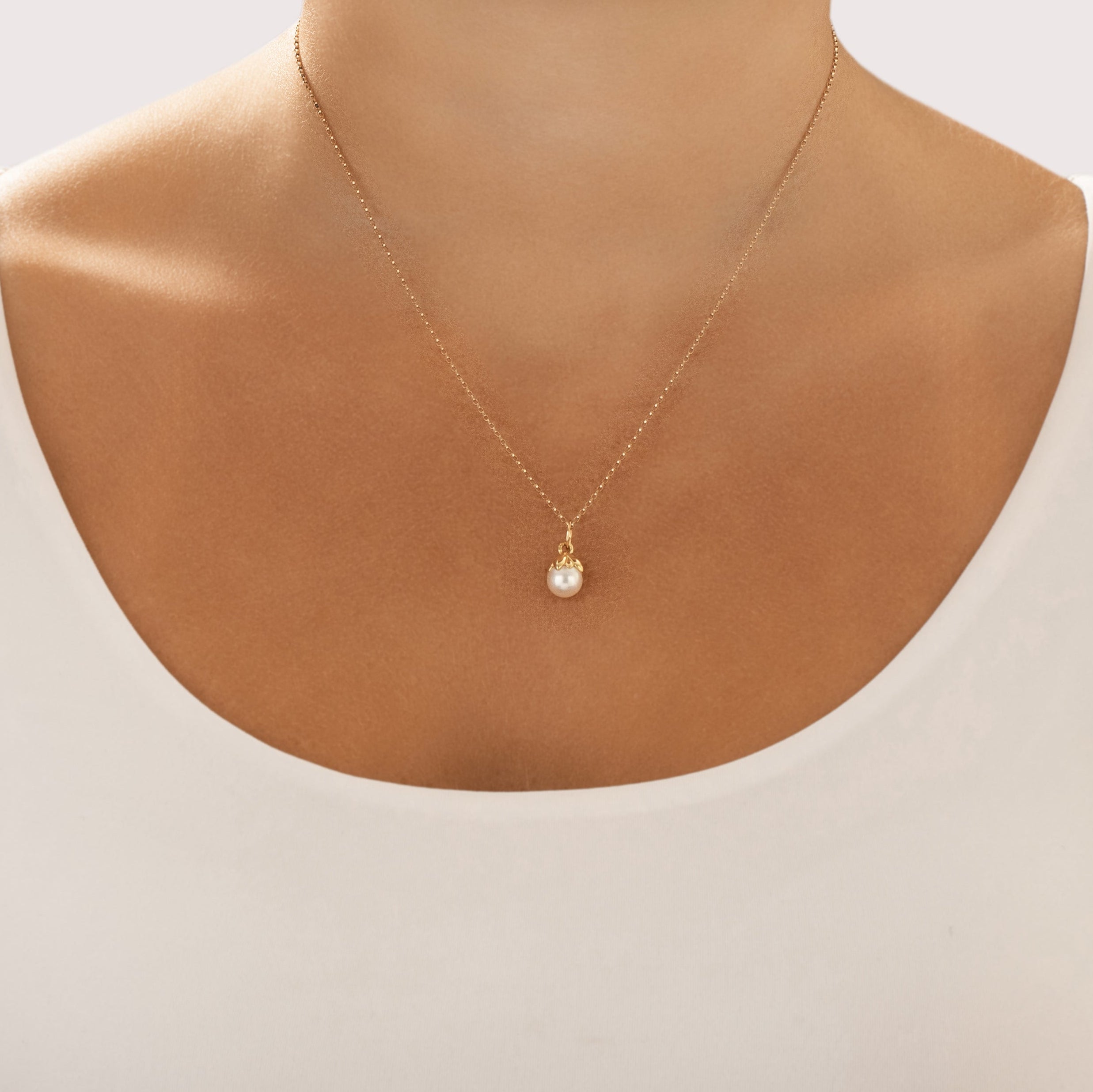 Vintage Small 18k Yellow Gold Pearl Elegant Luminous Charm / Pendant - On model view
