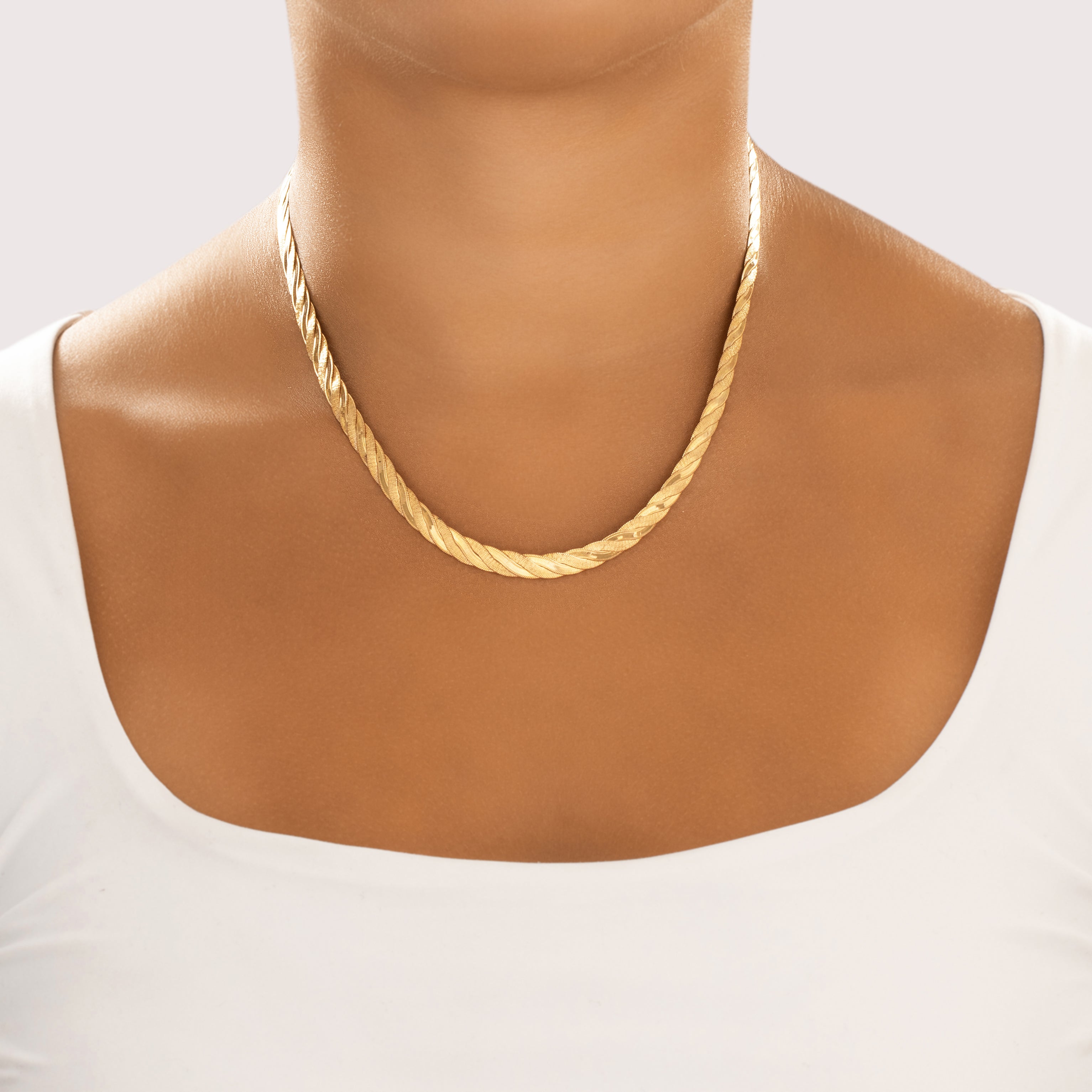 Vintage Italian 14k Yellow Gold Superb Dual-Textured Intwined Flat Chain Necklace - On model view