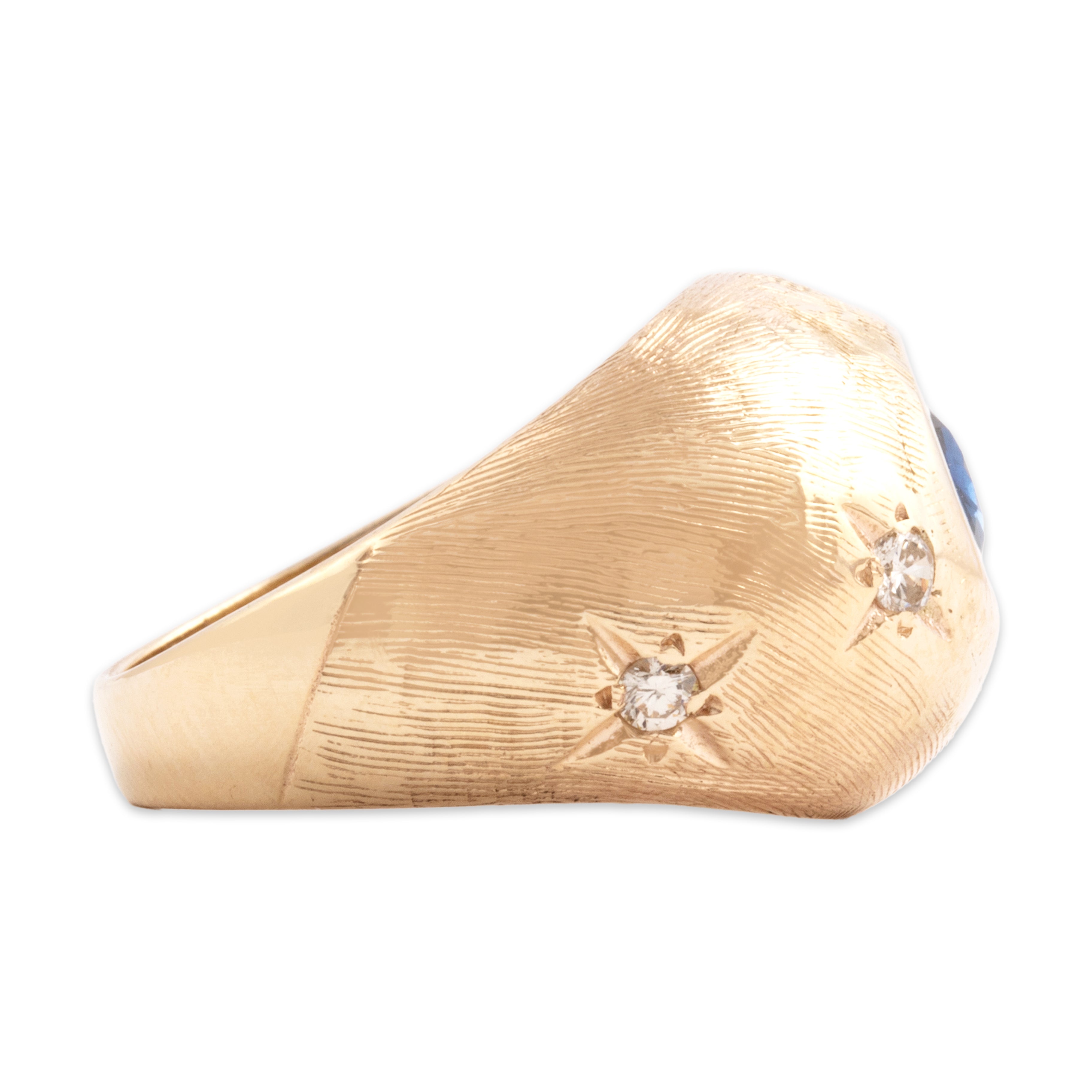 Vintage 14k Yellow Gold Blue Sapphire Diamond Star Detailed Etched Dome Band Ring - Side view