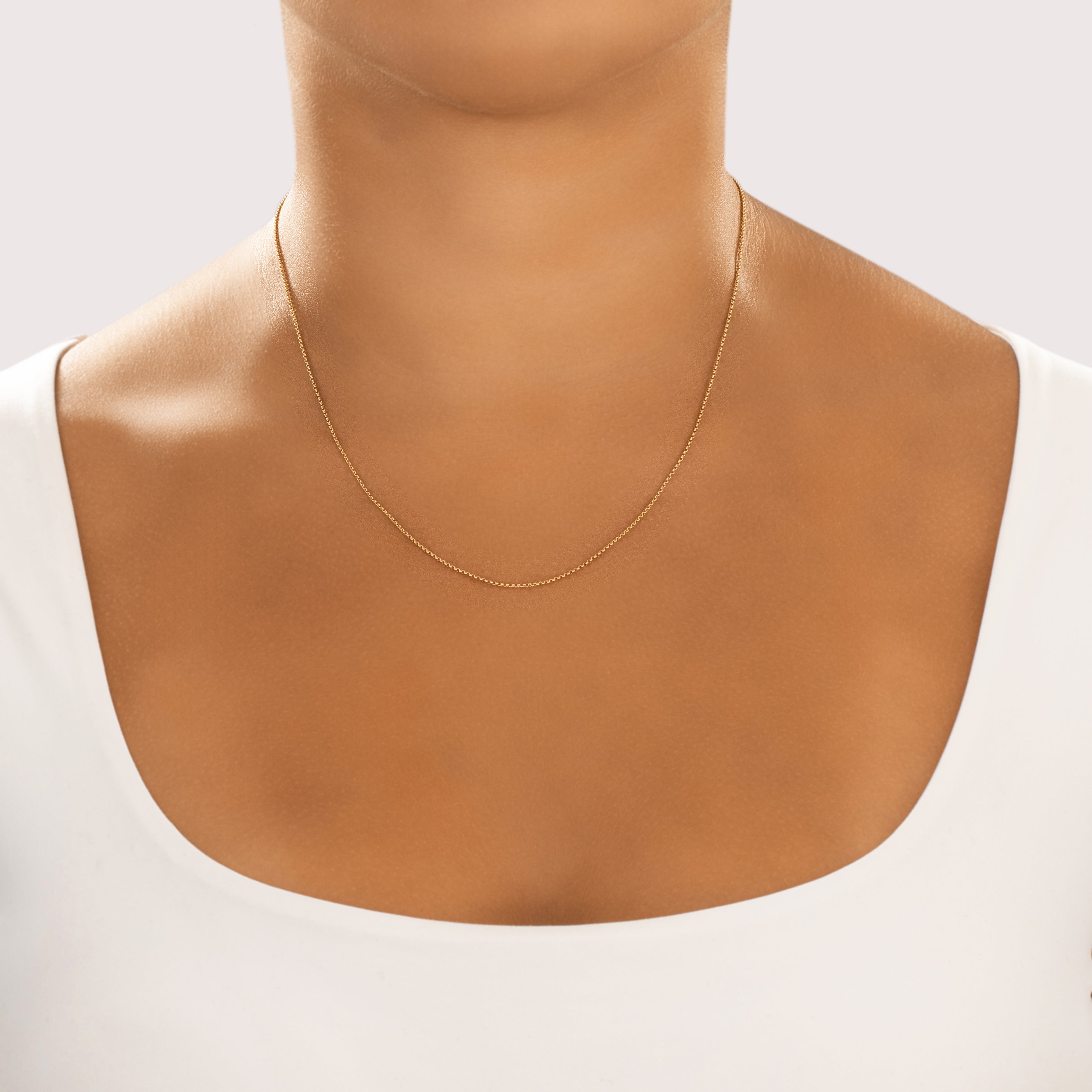 Vintage 14k Yellow Gold 1.1mm Rolo Chain - On model view