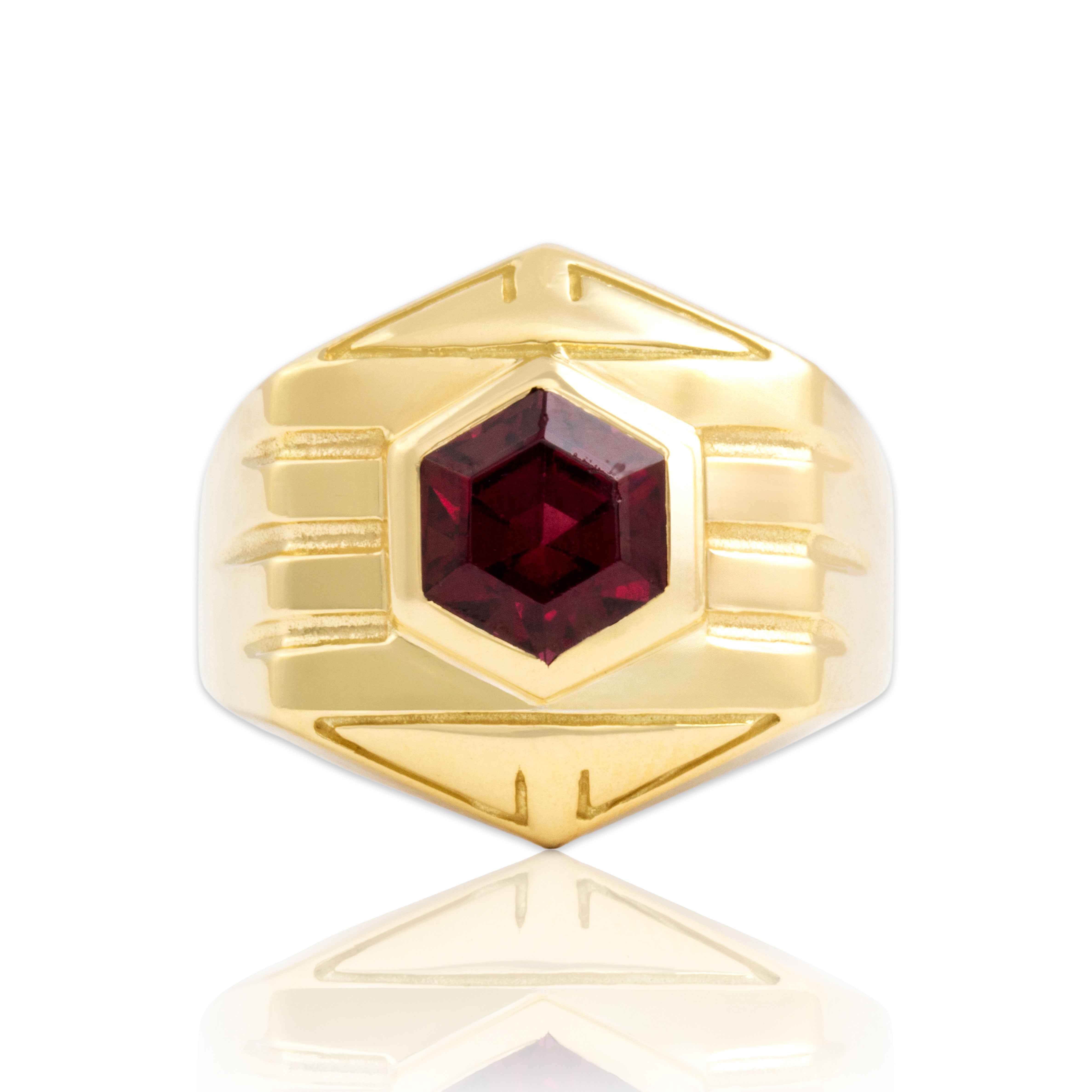Vintage Heavy 18k Yellow Gold 2.13ct Pink Garnet Bold Ribbed Hexagonal Ring - Close-up view
