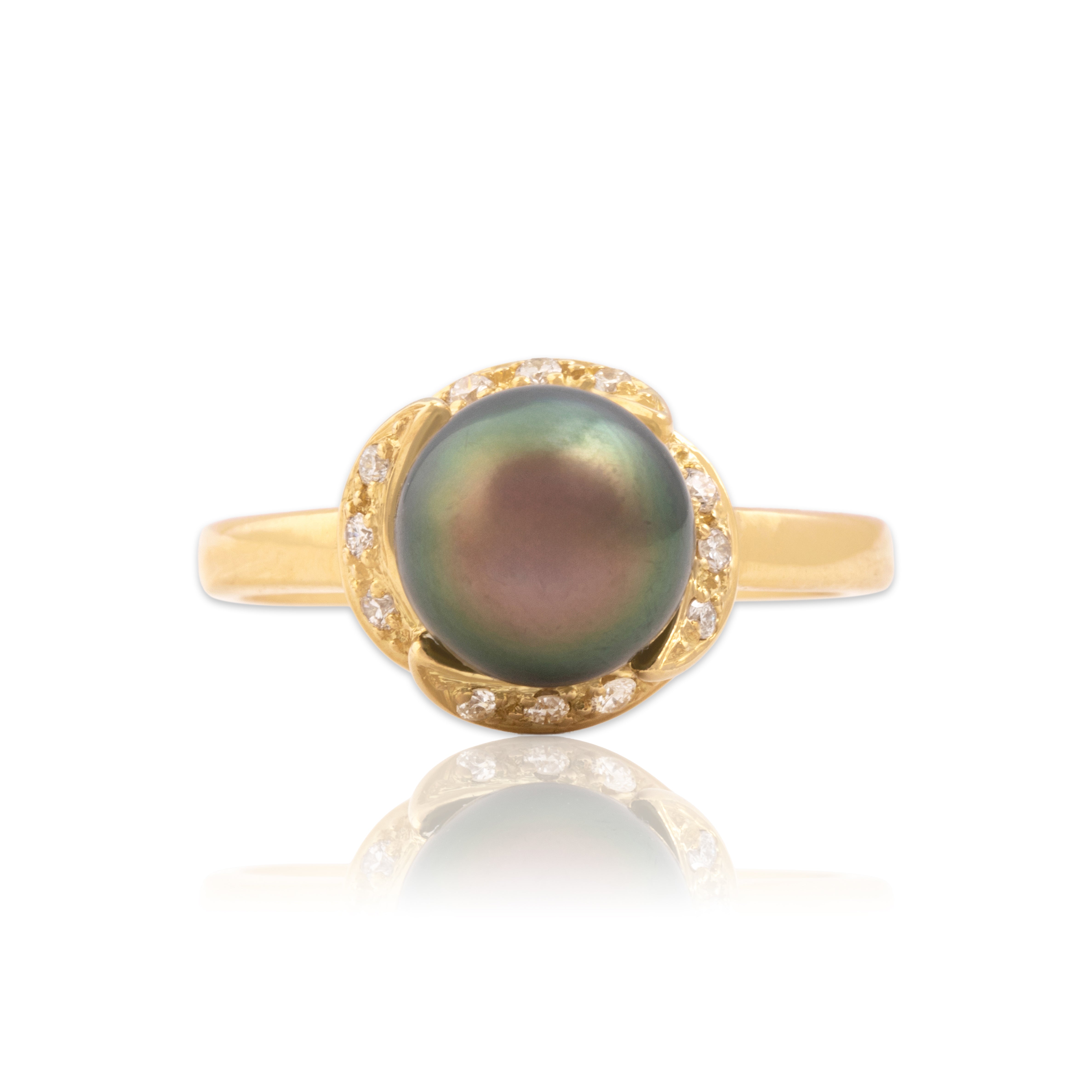 Estate 18k Yellow Gold Tahitian Pearl Diamond Luminous Swooping Ring - Close-up view