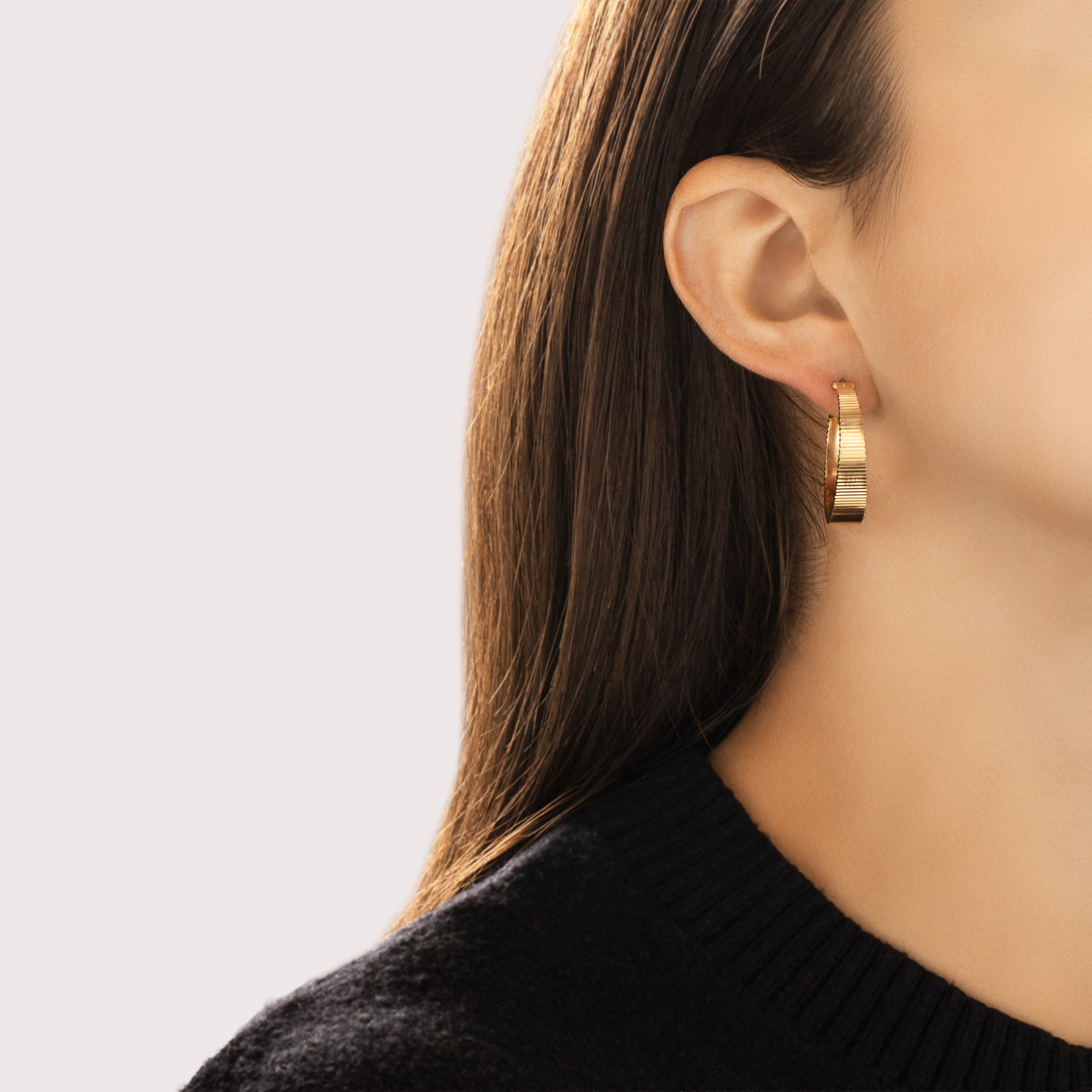 Vintage 14k Yellow Gold Groovy Flashing Crimped Hoop Earrings - On model view