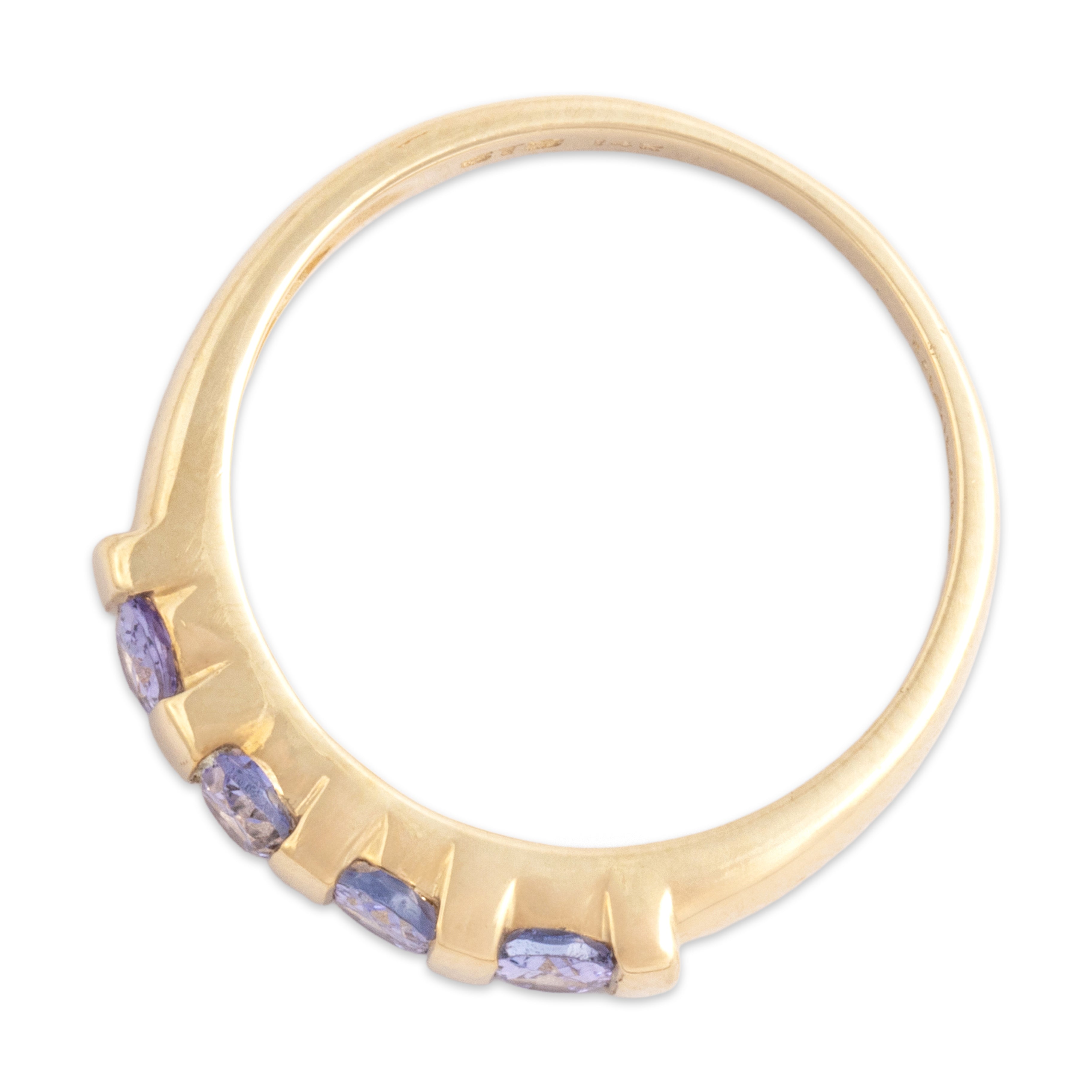 Vintage 14k Yellow Gold .58cttw Tanzanite Pastel Purple Oval Line Ring - Overall view