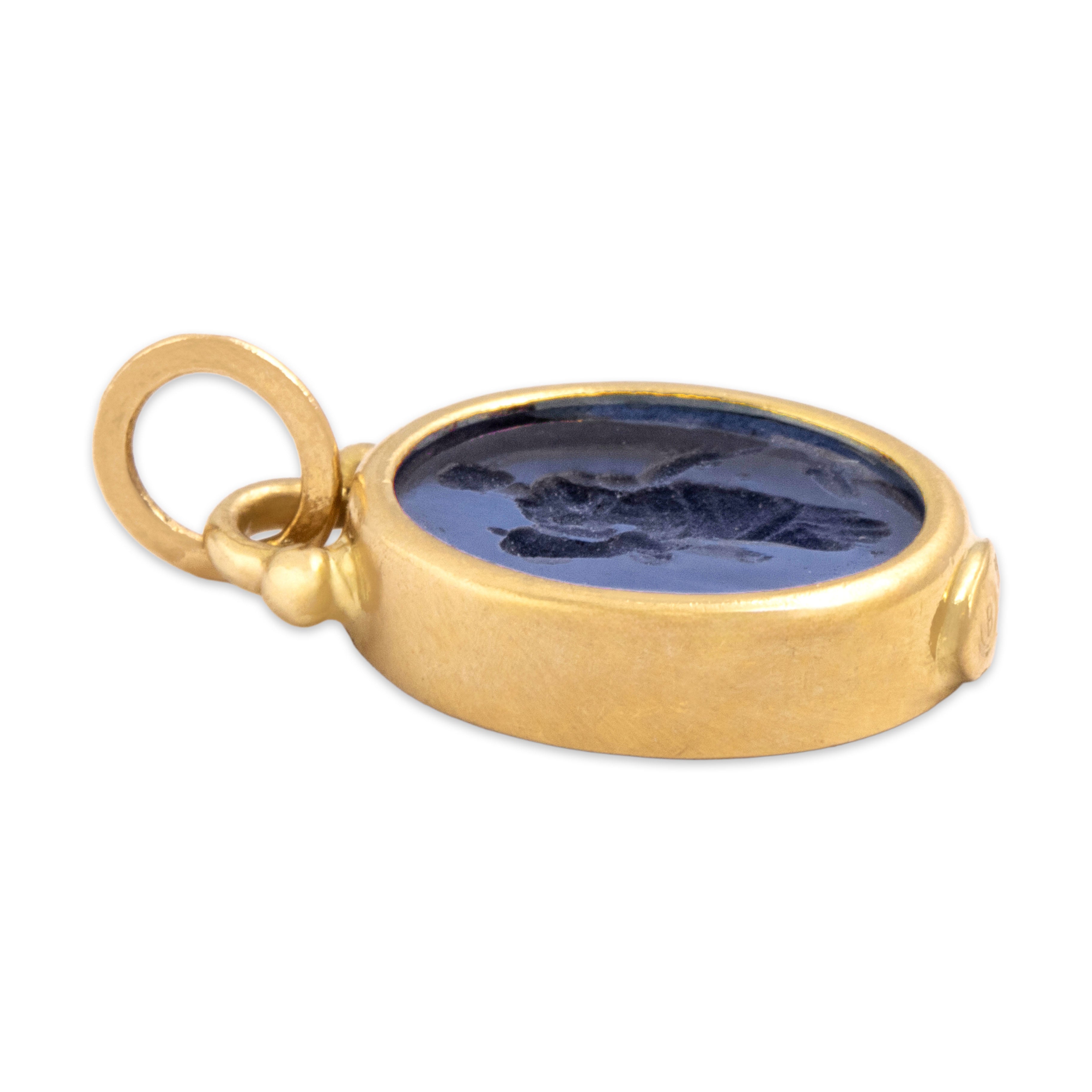 Vintage Italian 18k Yellow Gold Blue Glass Oval Intaglio Charm / Pendant