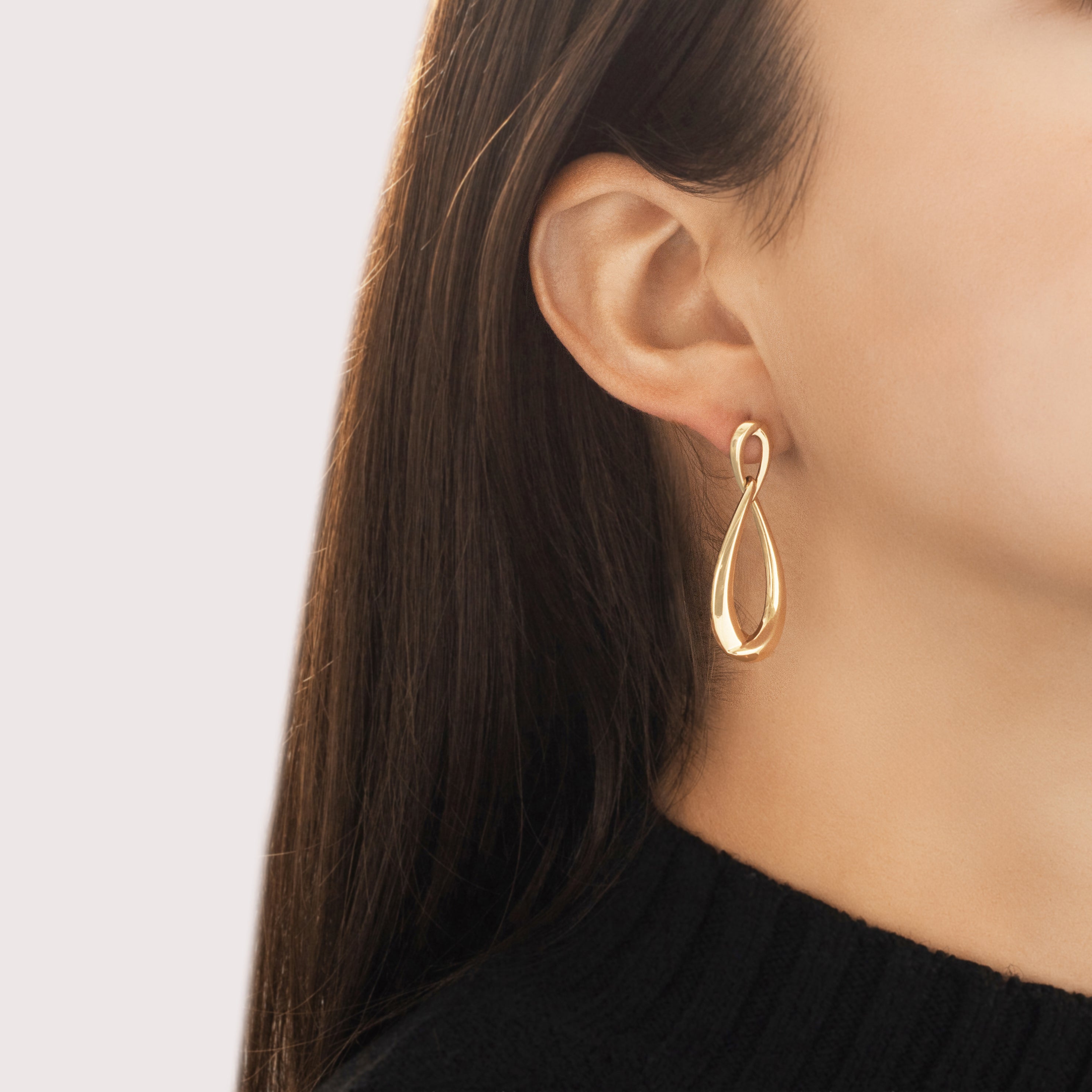 Vintage 14k Yellow Gold Teardrop Twist Dangle Earrings - On model view