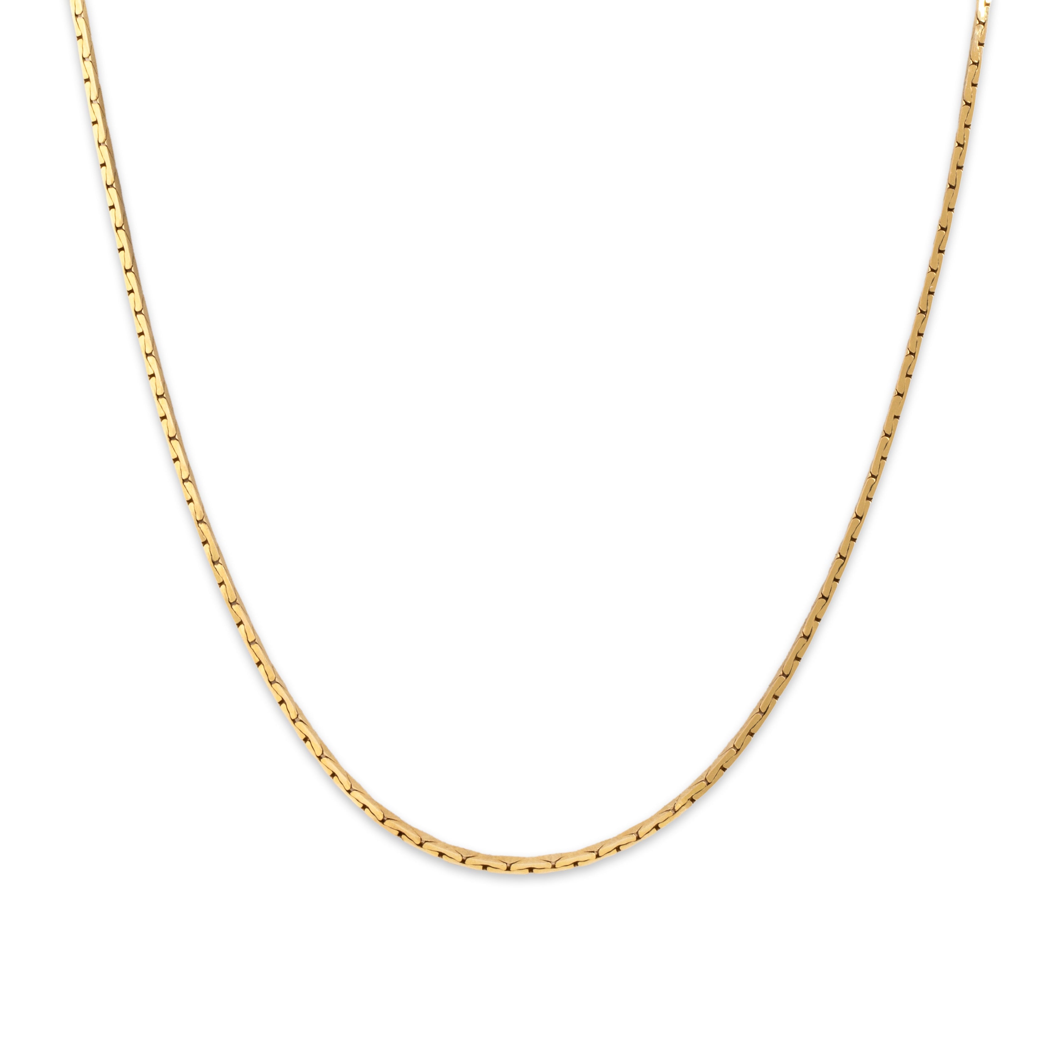 Vintage Substantial 14k Yellow Gold 1.5mm Elongated Serpentine Link Chain - Close-up view