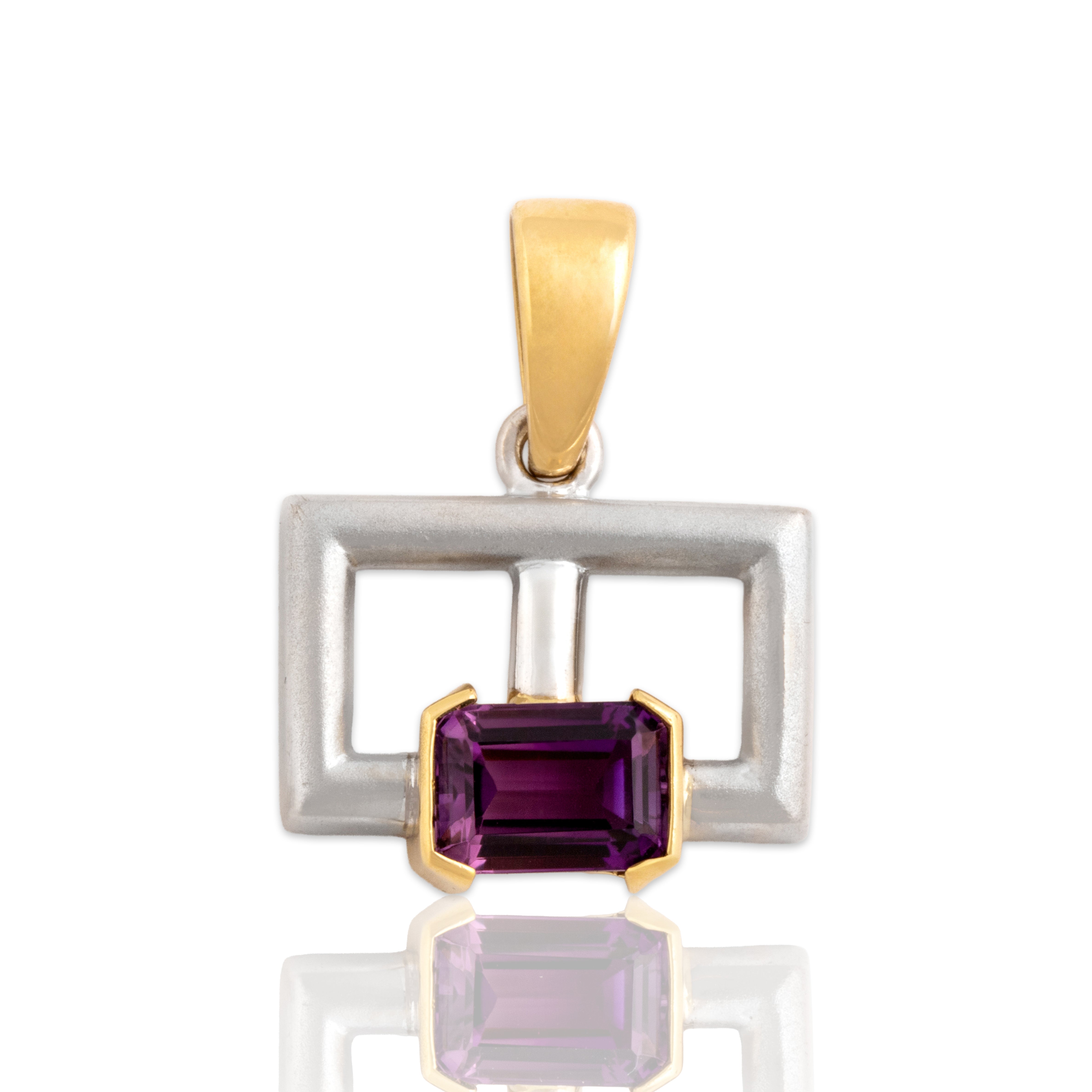 Vintage 18k White & Yellow Gold .89ct Amethyst Chic Geometric Pane Charm / Pendant - Close-up view