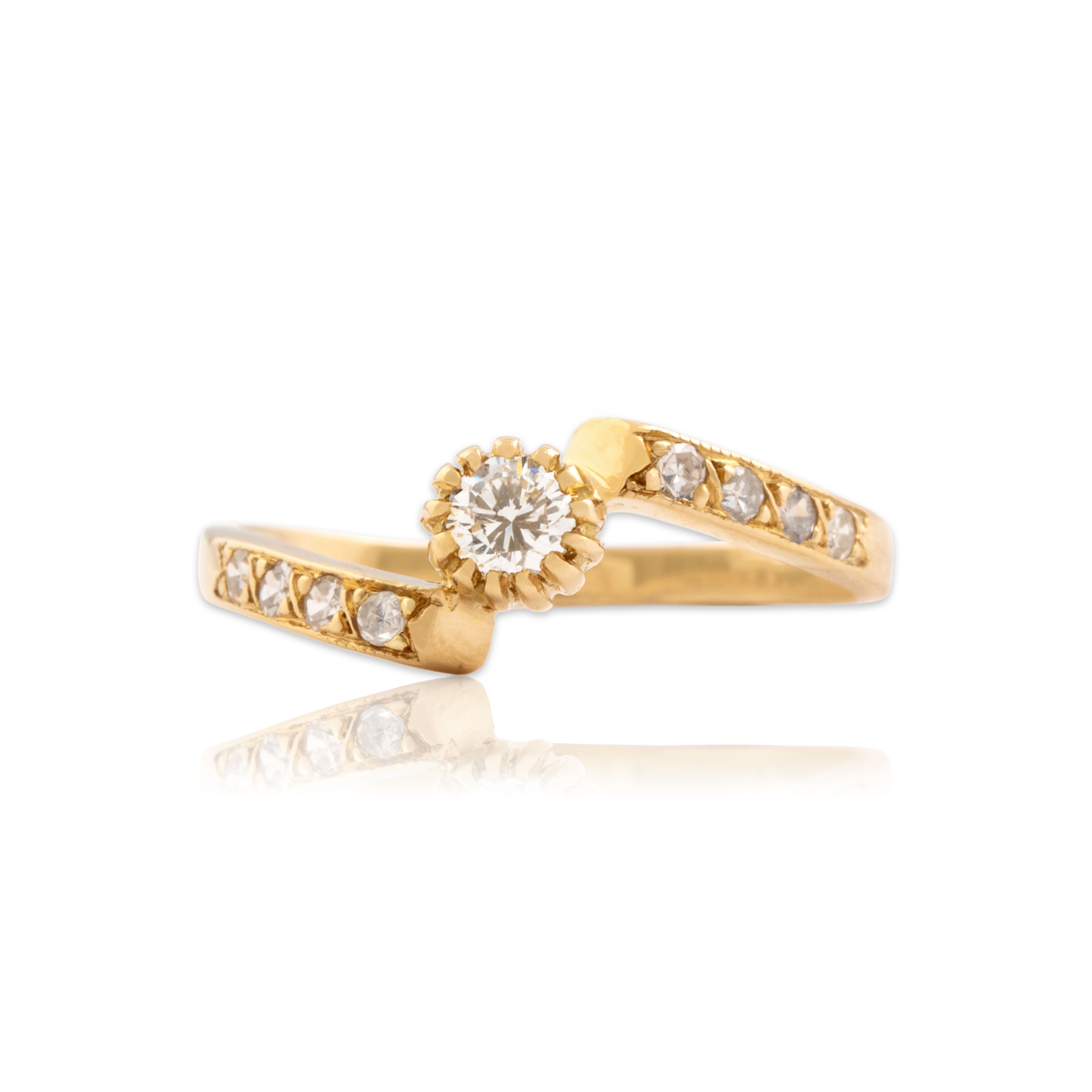 Vintage 18k Yellow Gold Diamond Dazzling Bypass Ring 8.00