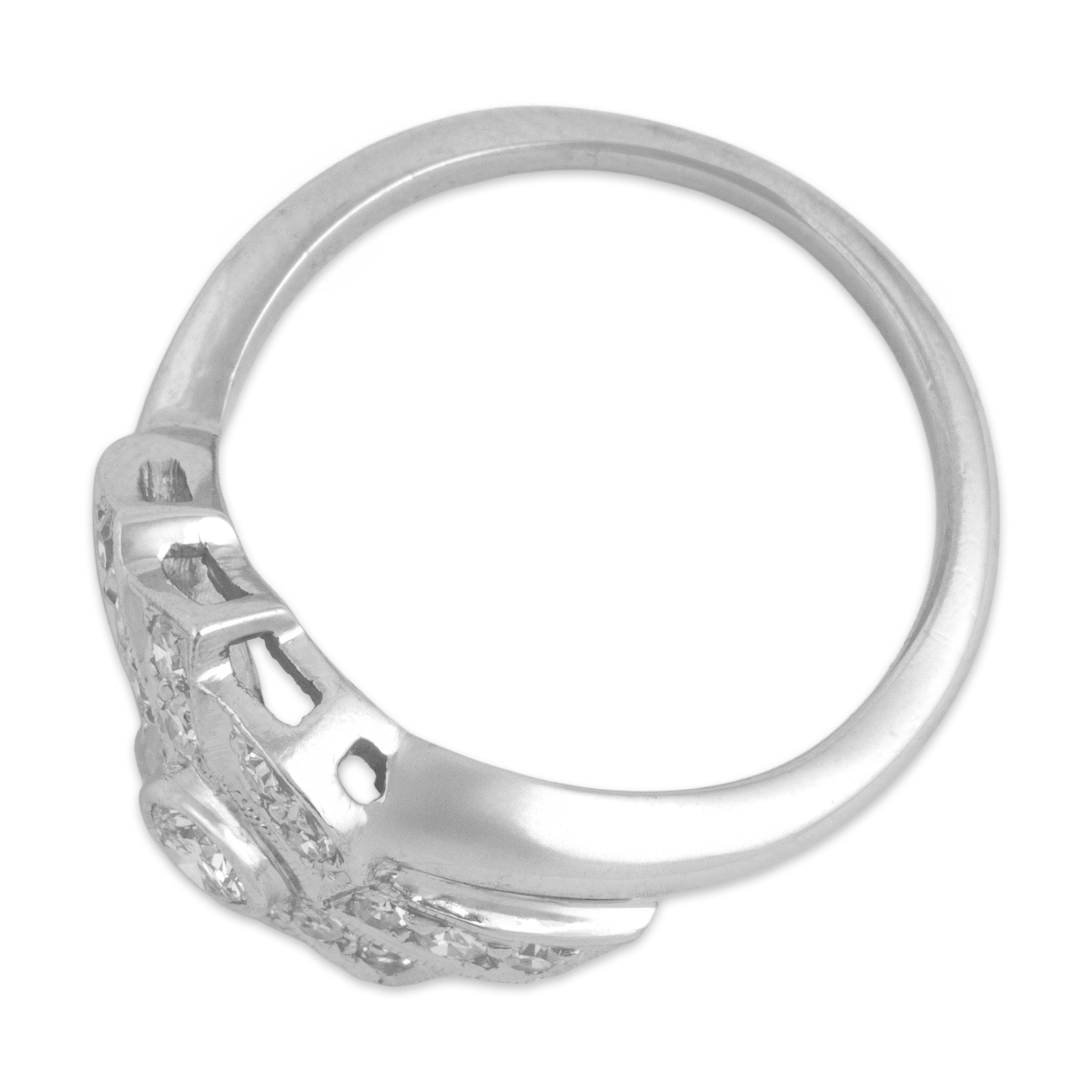Vintage 14k White Gold Diamond Bezel Milgrain Bow Ring - Overall view