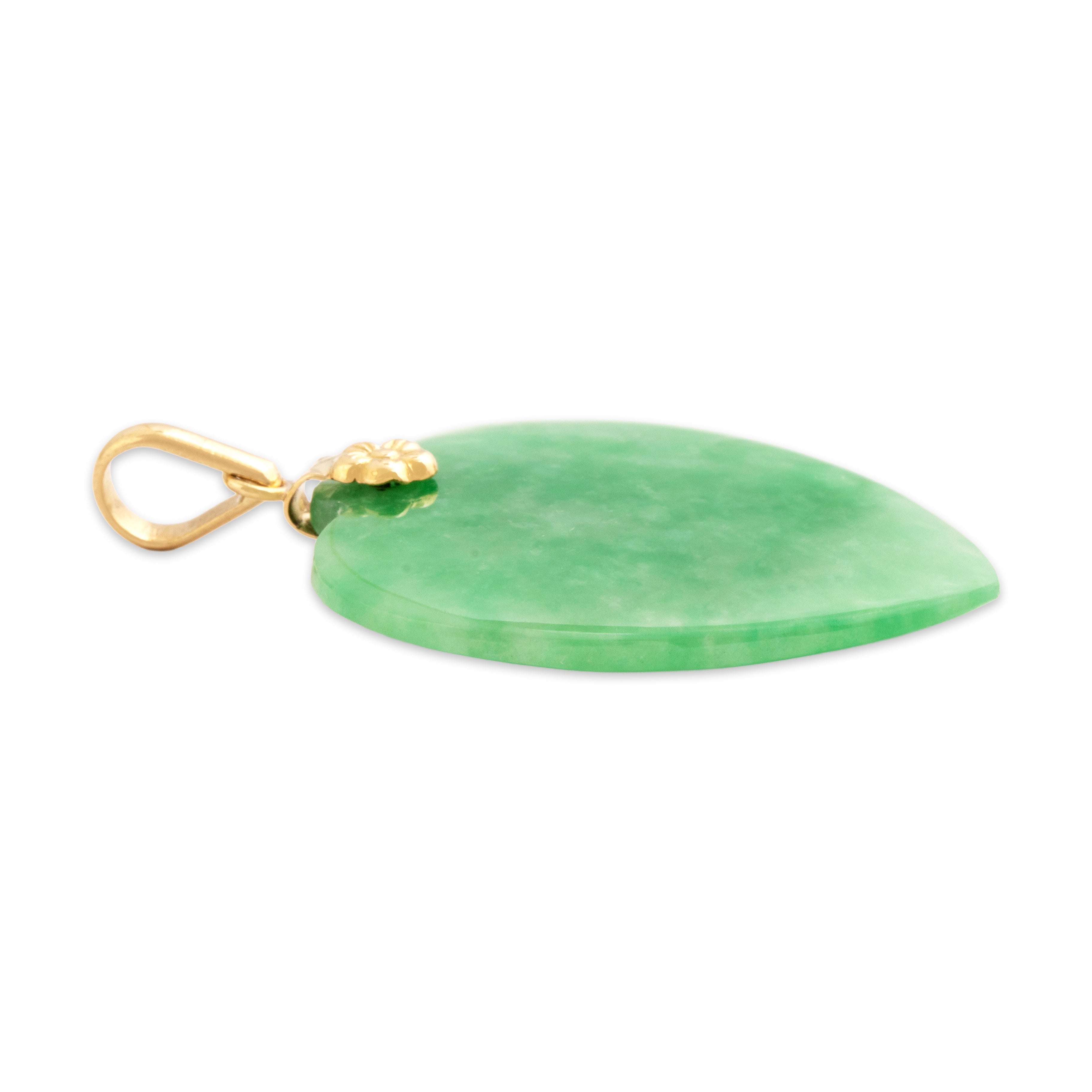 Vintage 14k Yellow Gold 34.09ct Jade Vibrant Heart Pendant