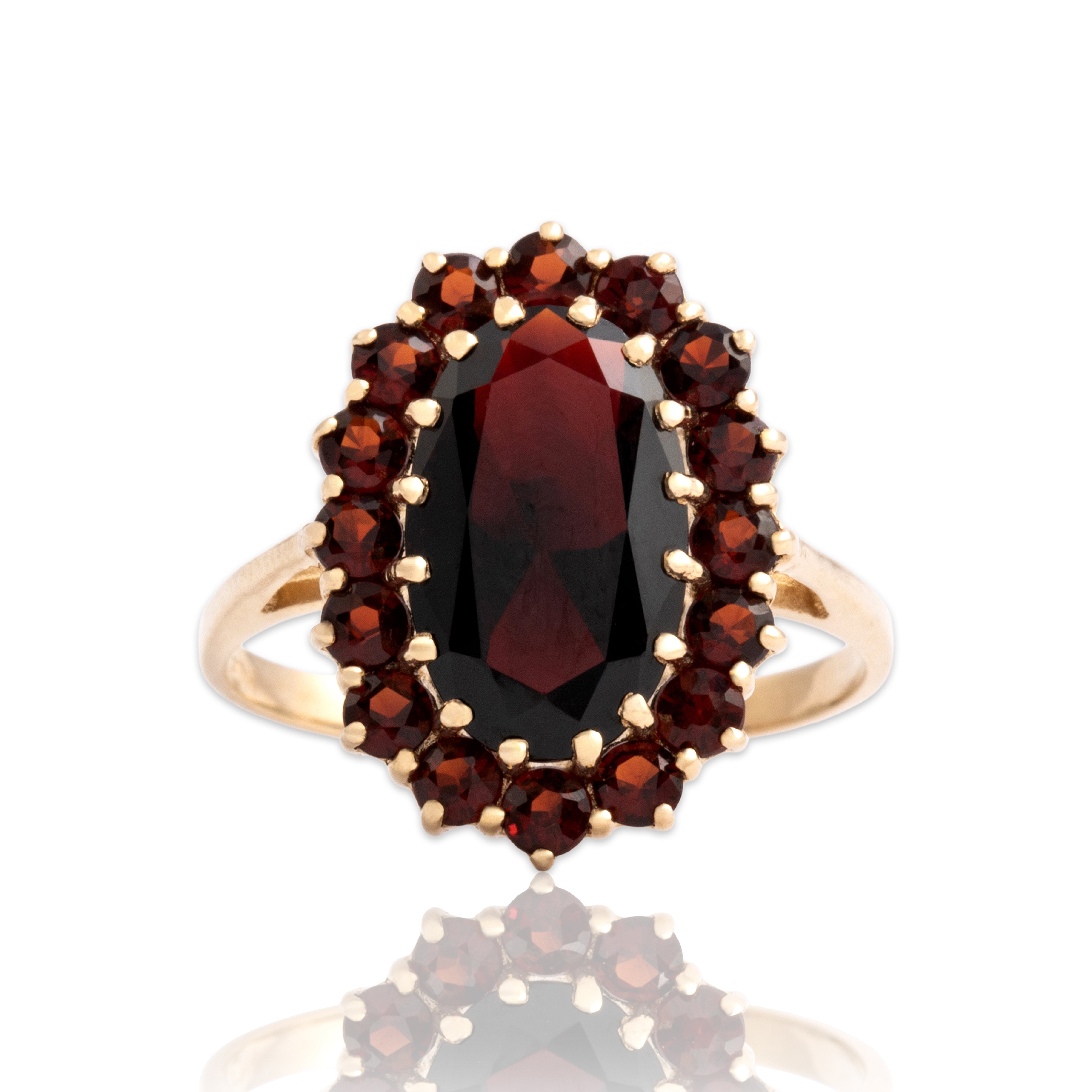 Vintage 10k Yellow Gold 3.89cttw Garnet Wonderful Elongated Oval Halo Ring - Close-up view