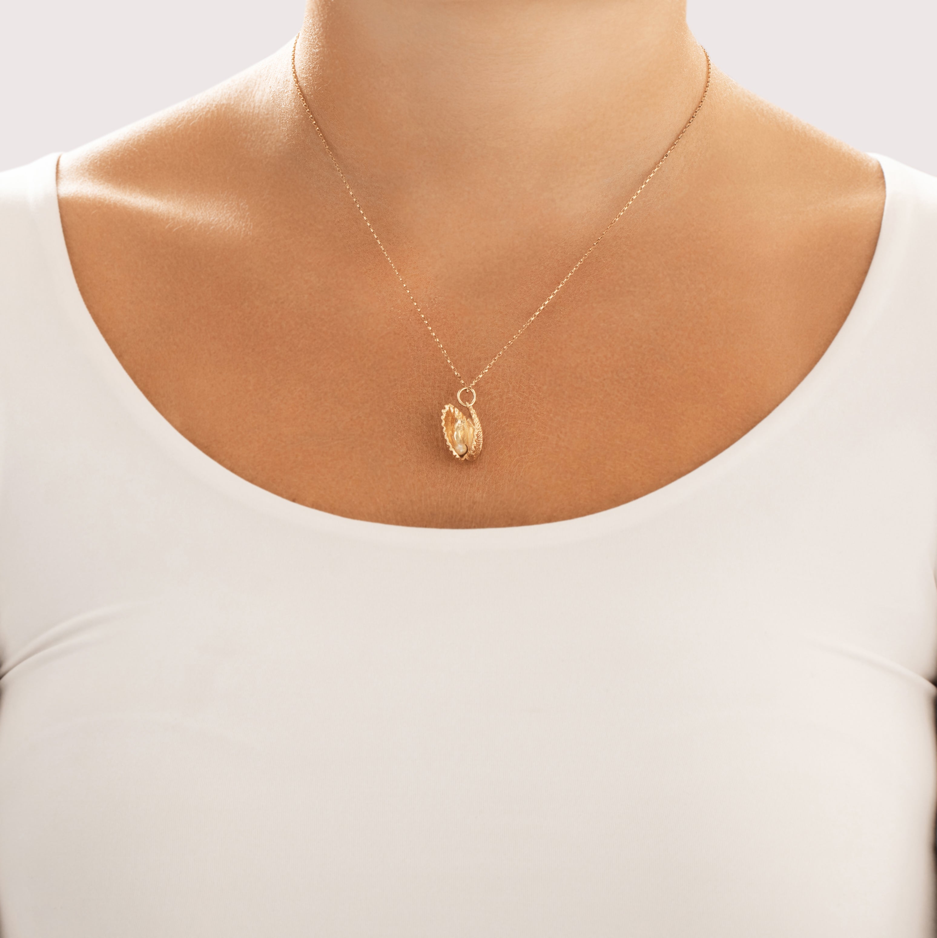 Vintage 10k Yellow Gold Pearl Lovely Dimensional Opening Shell Charm / Pendant - On model view